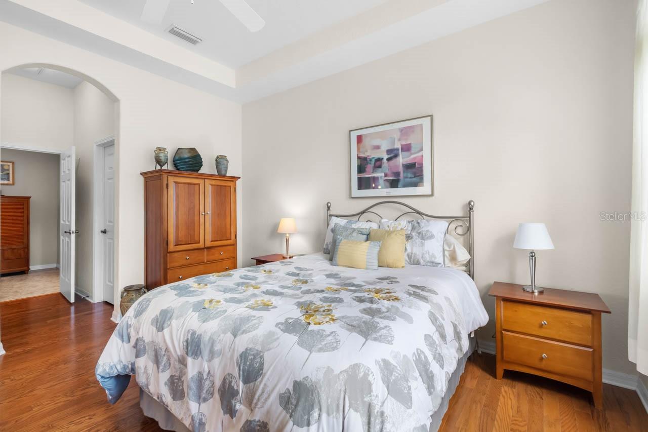 MAPLEWOOD CONDO - Residential
