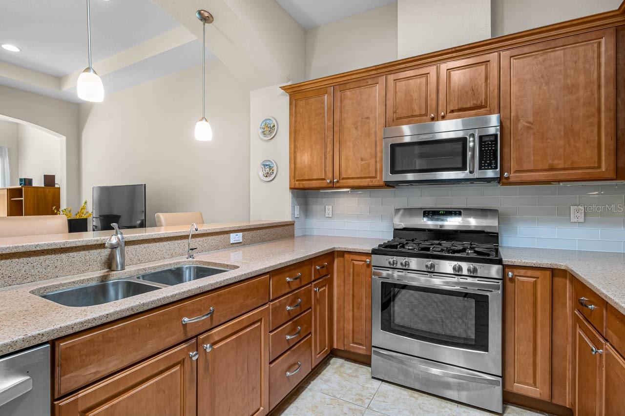 MAPLEWOOD CONDO - Residential