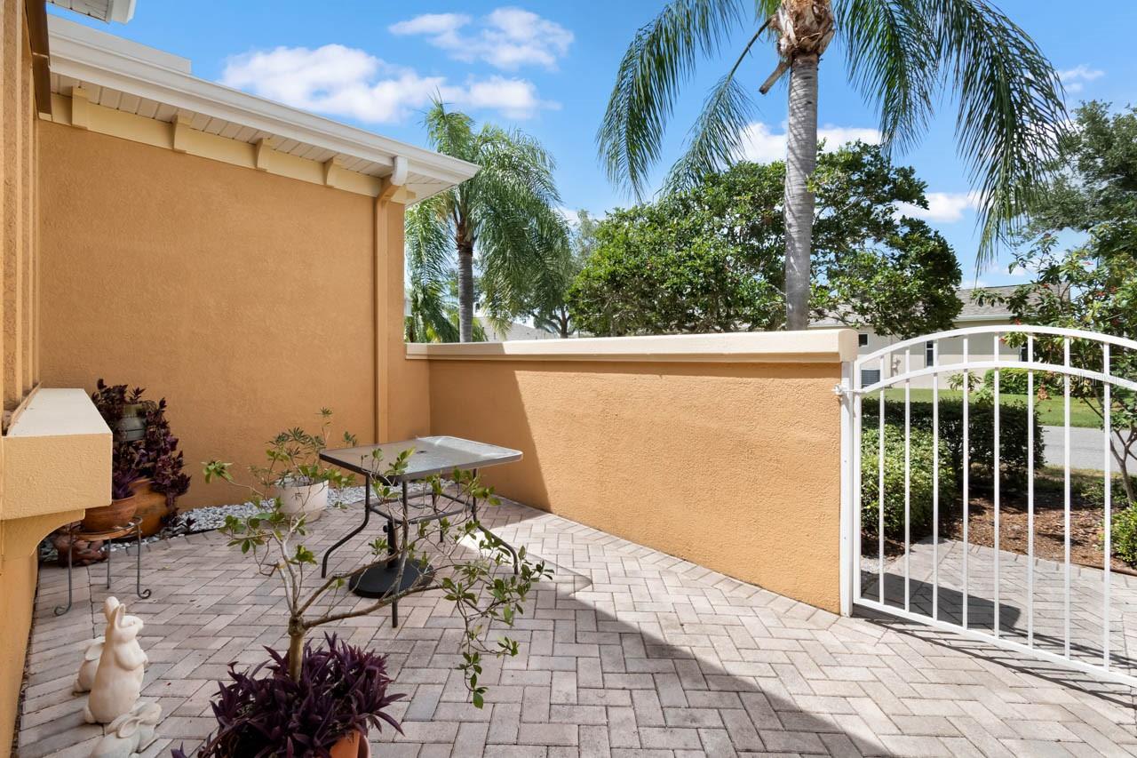 MAPLEWOOD CONDO - Residential
