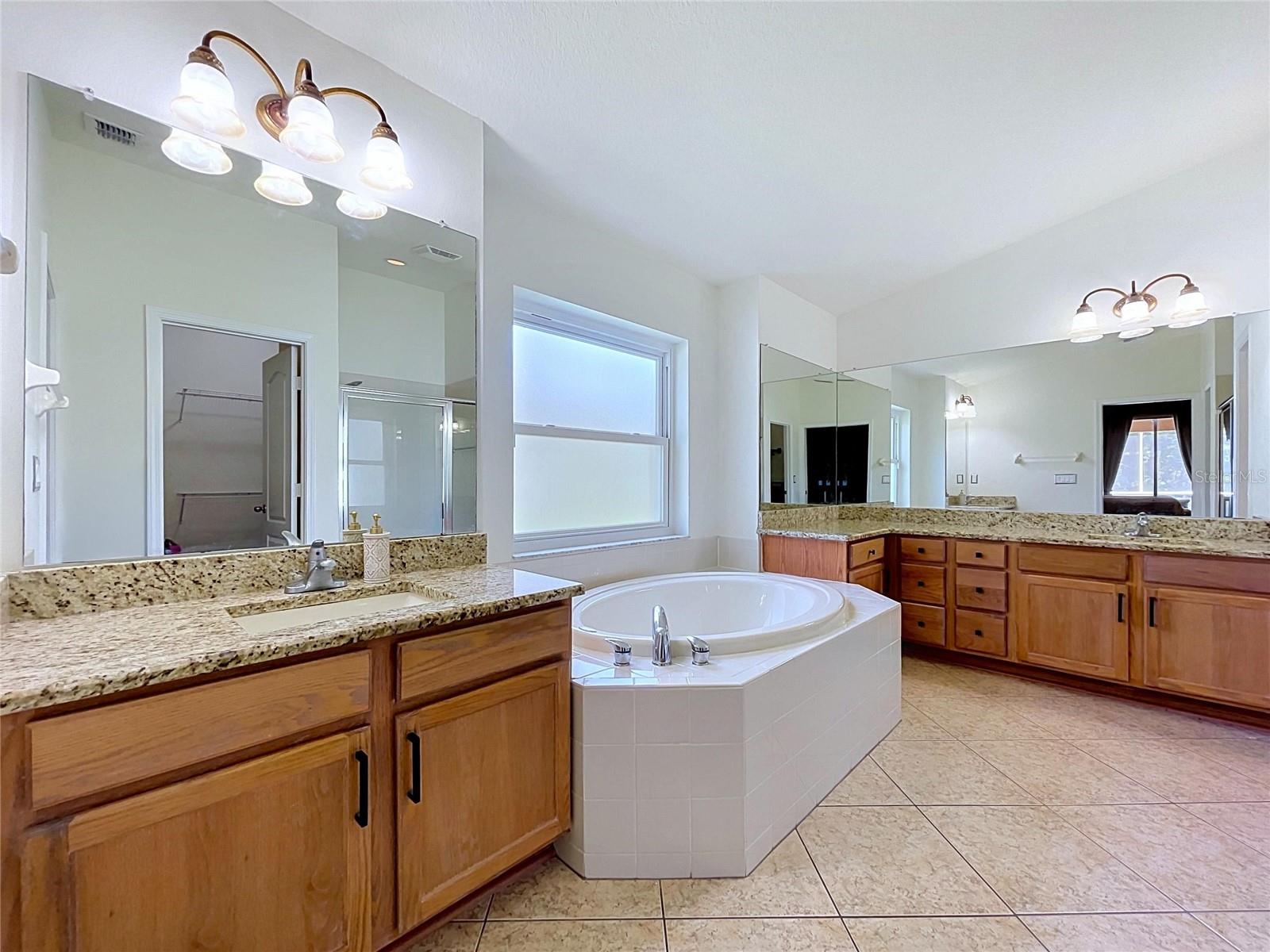 LEXINGTON OAKS VILLAGE 27 - Residential
