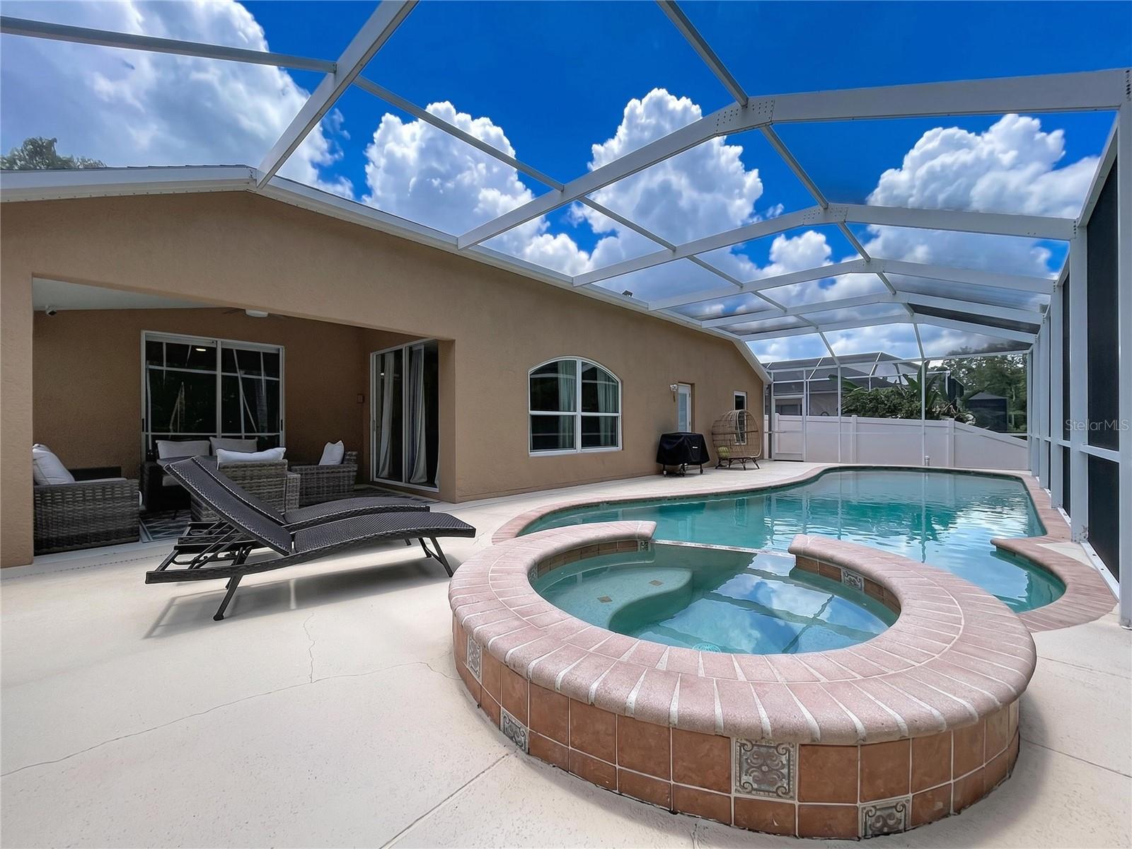 LEXINGTON OAKS VILLAGE 27 - Residential