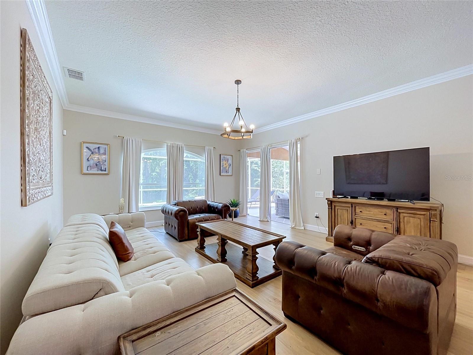 LEXINGTON OAKS VILLAGE 27 - Residential