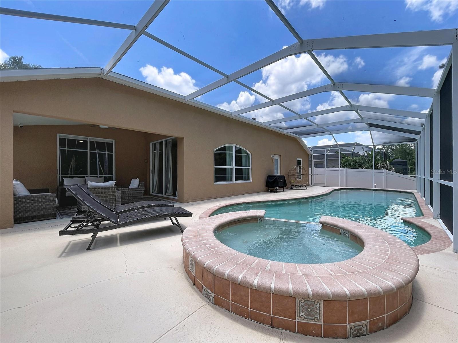 LEXINGTON OAKS VILLAGE 27 - Residential