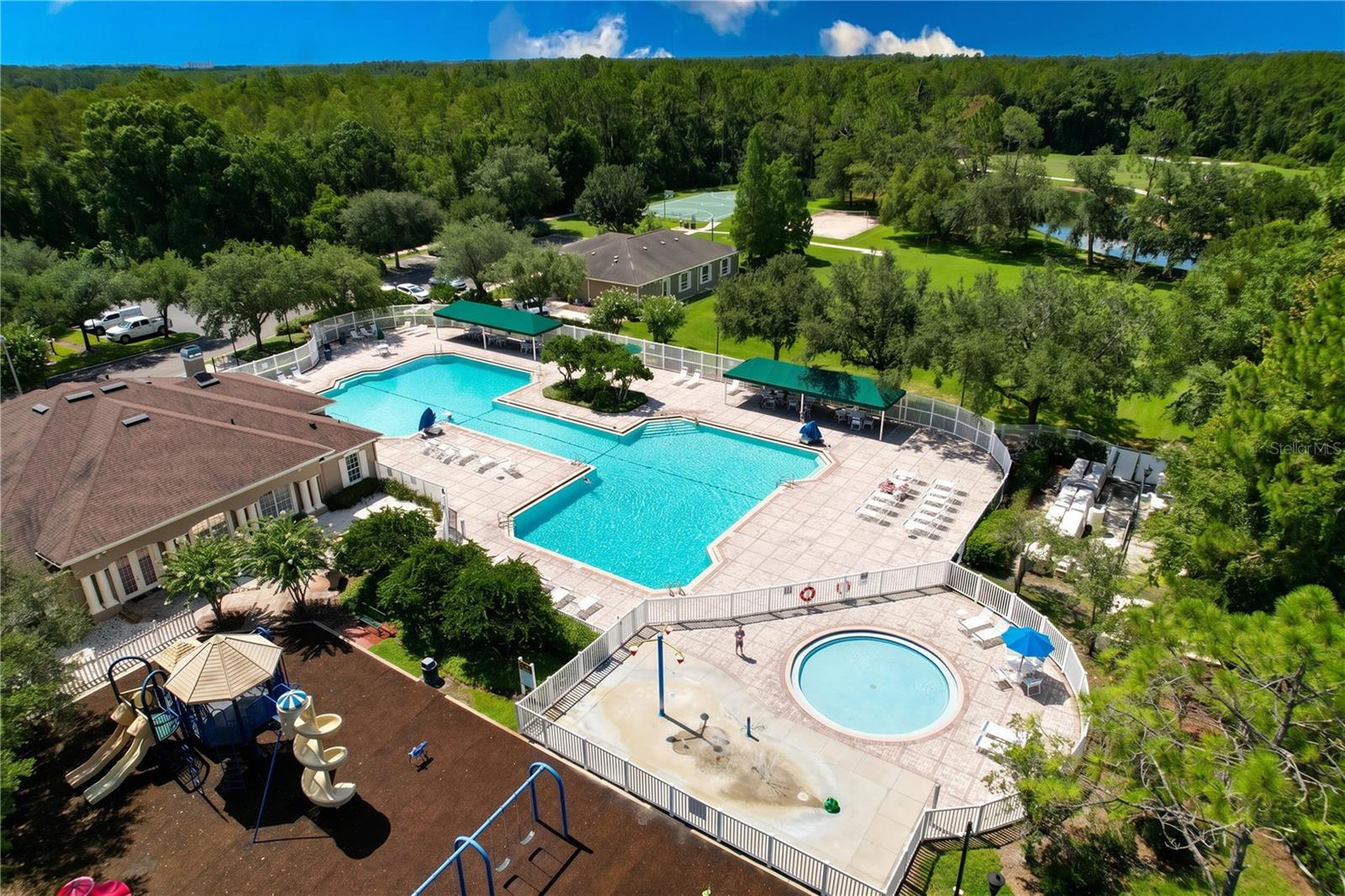 LEXINGTON OAKS VILLAGE 27 - Residential