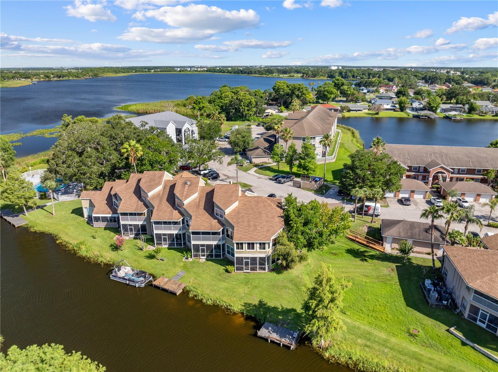 VILLAS OF EMERALD LAKE - Residential