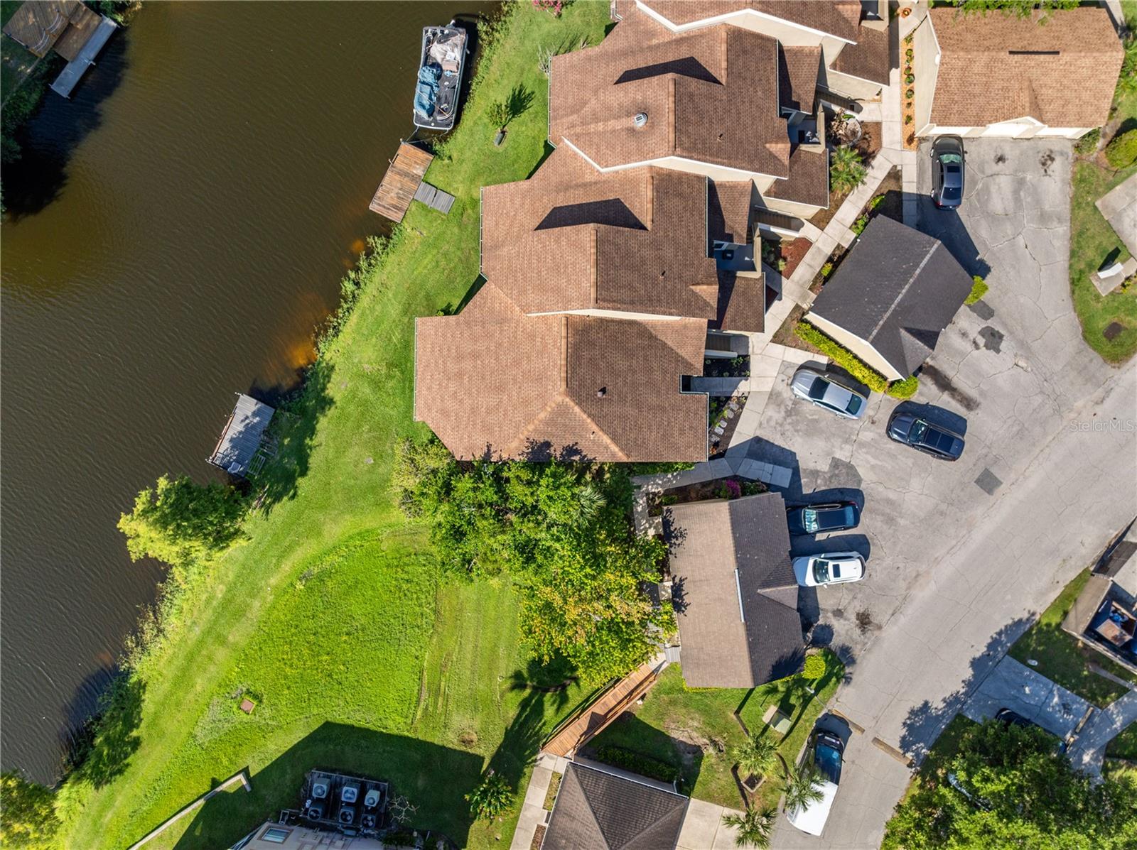 VILLAS OF EMERALD LAKE - Residential