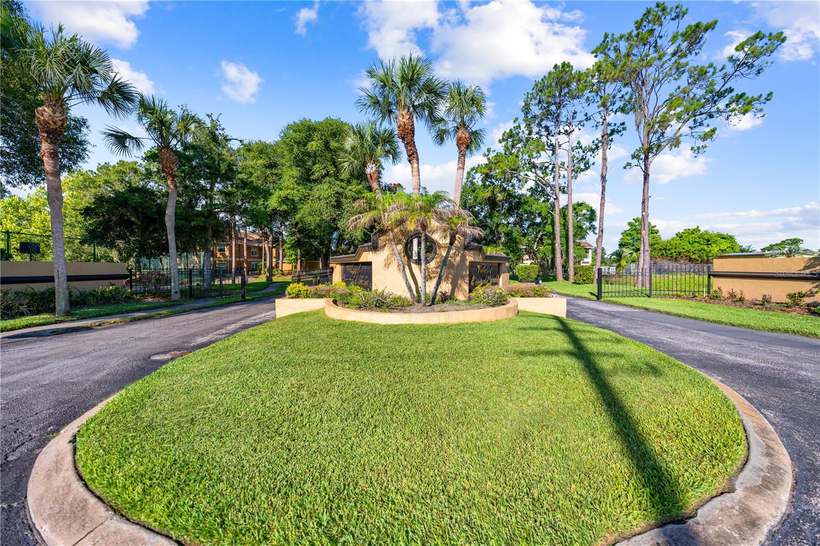 VILLAS OF EMERALD LAKE - Residential