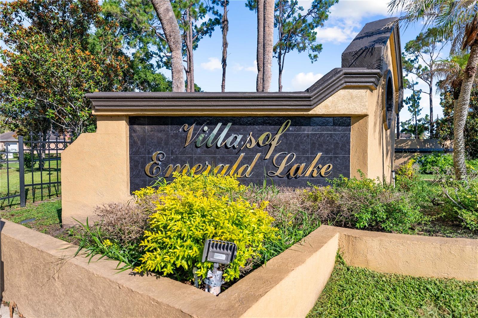 VILLAS OF EMERALD LAKE - Residential