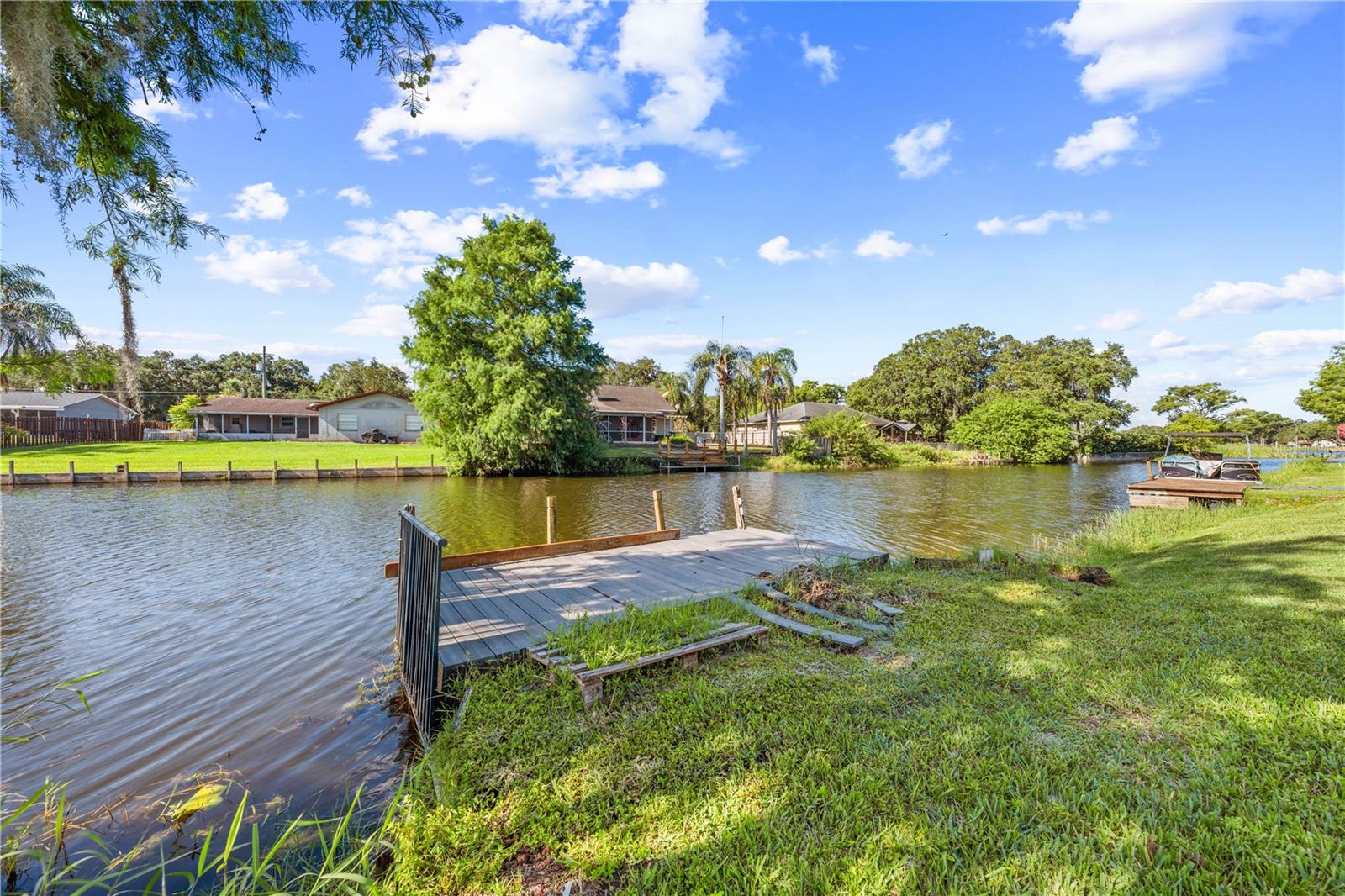 VILLAS OF EMERALD LAKE - Residential