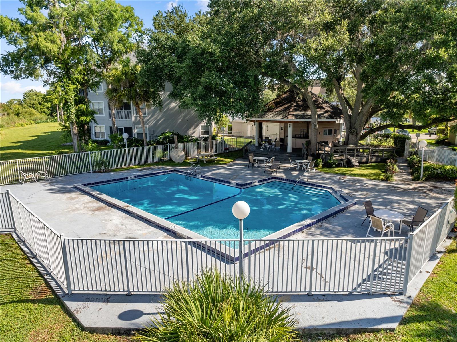 VILLAS OF EMERALD LAKE - Residential