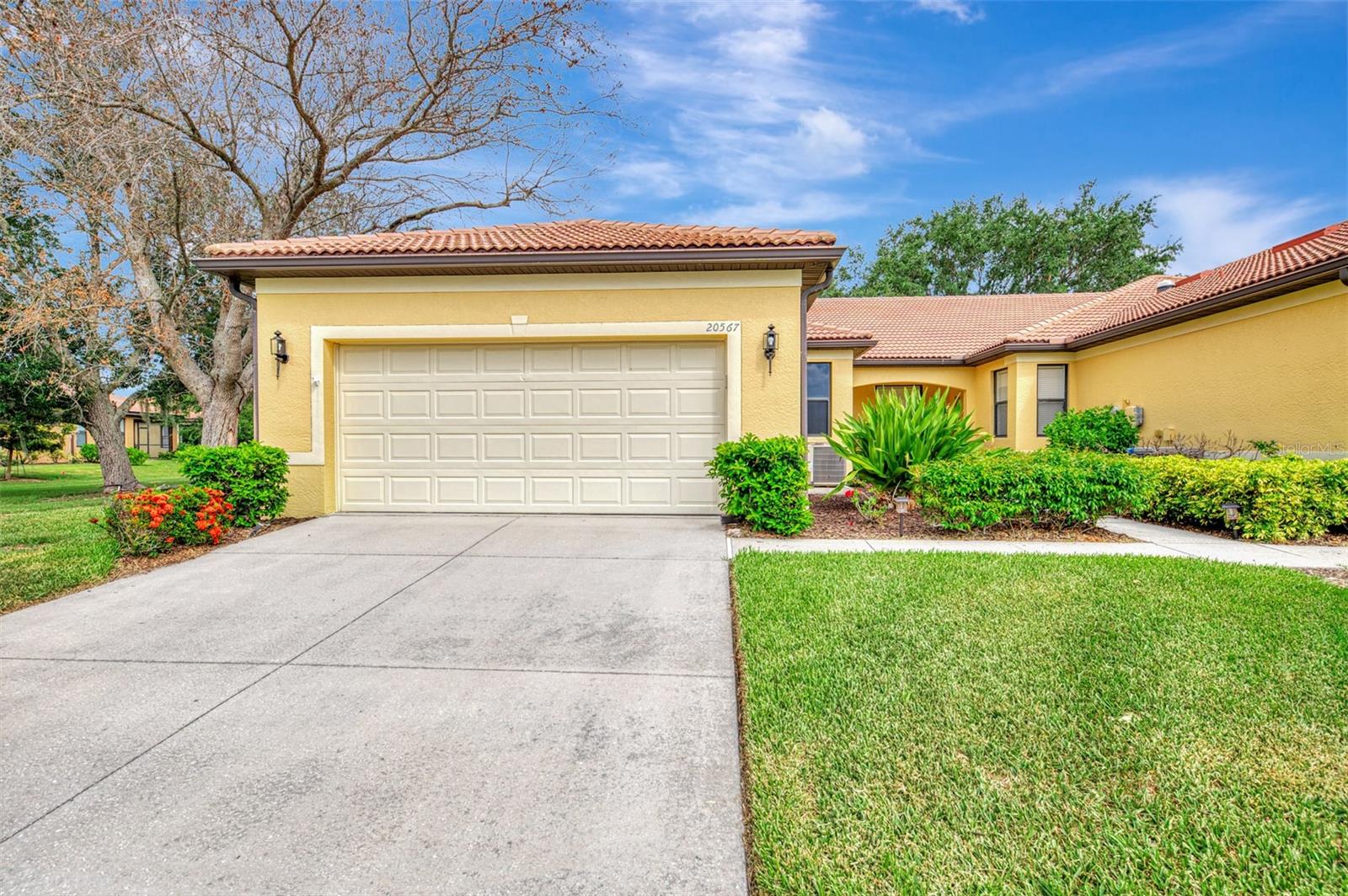 VENETIAN FALLS PH 2 - Residential