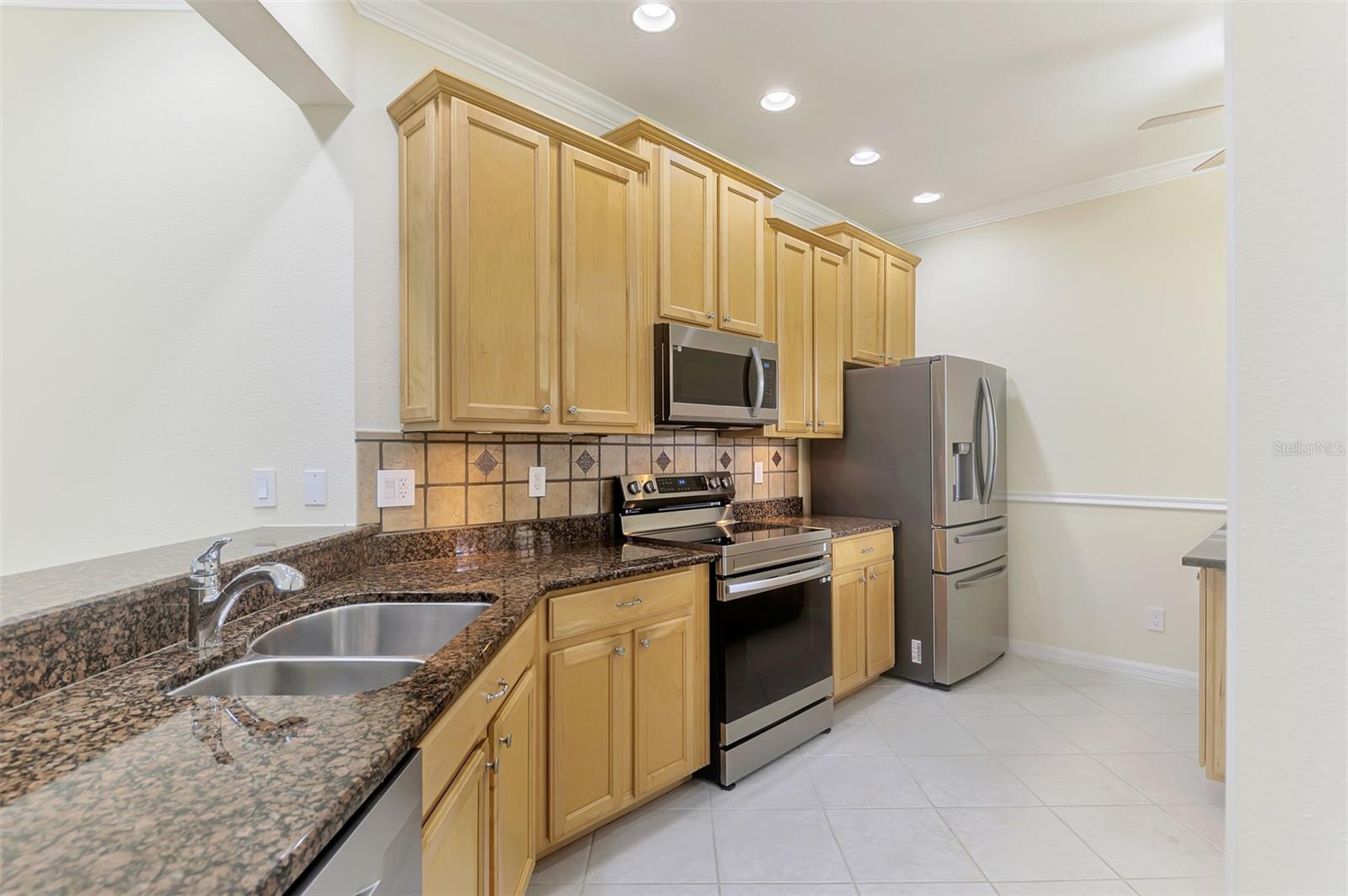 VENETIAN FALLS PH 2 - Residential