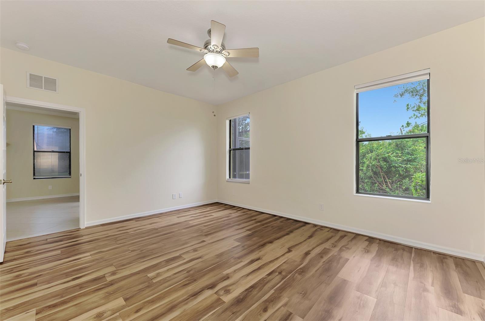 VENETIAN FALLS PH 2 - Residential