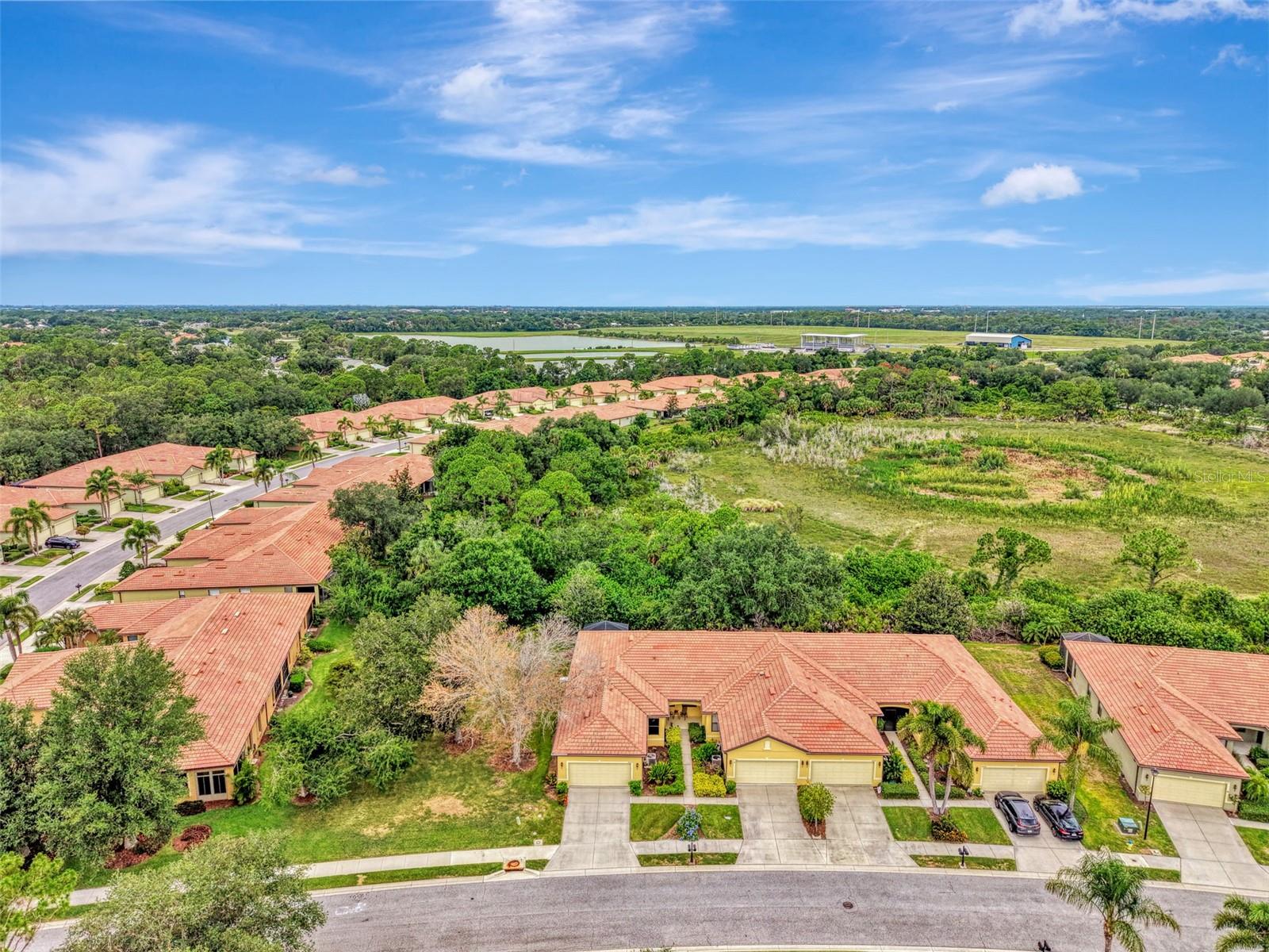 VENETIAN FALLS PH 2 - Residential