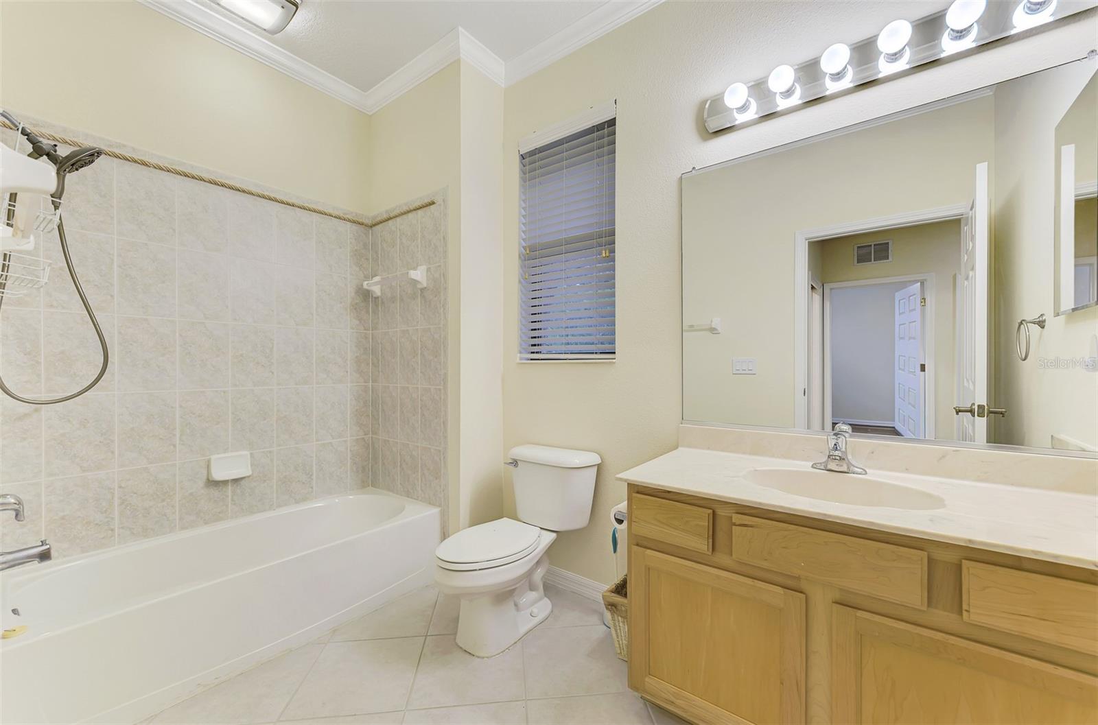 VENETIAN FALLS PH 2 - Residential