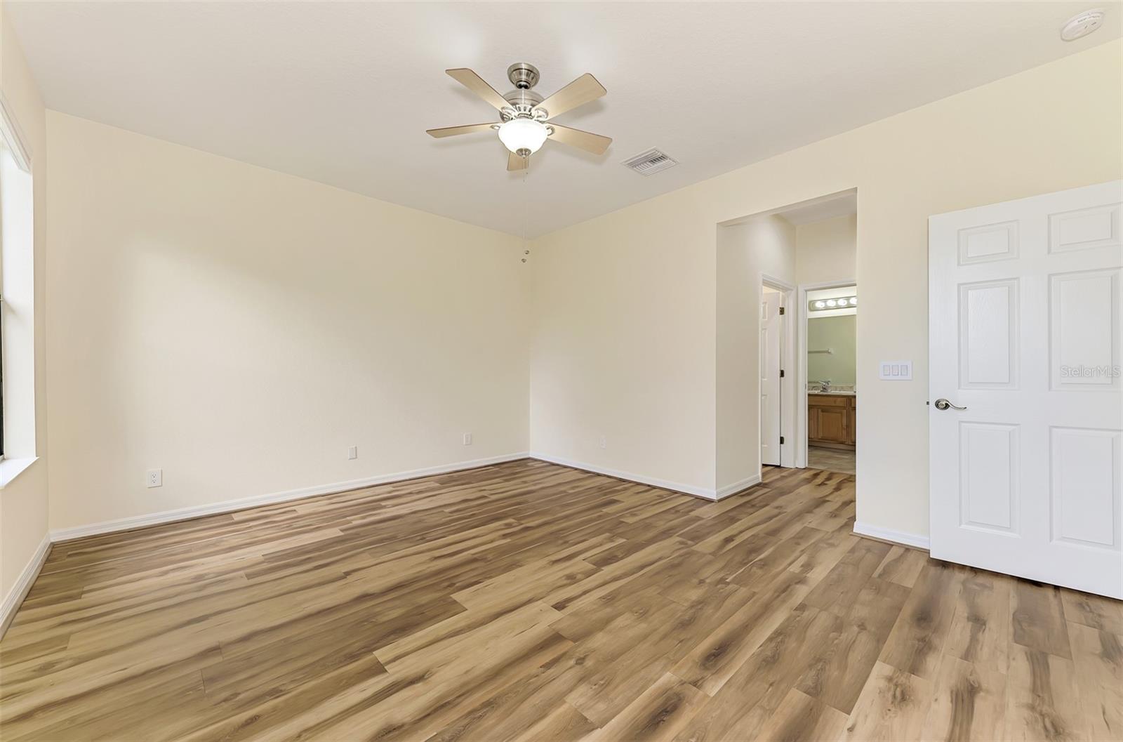 VENETIAN FALLS PH 2 - Residential
