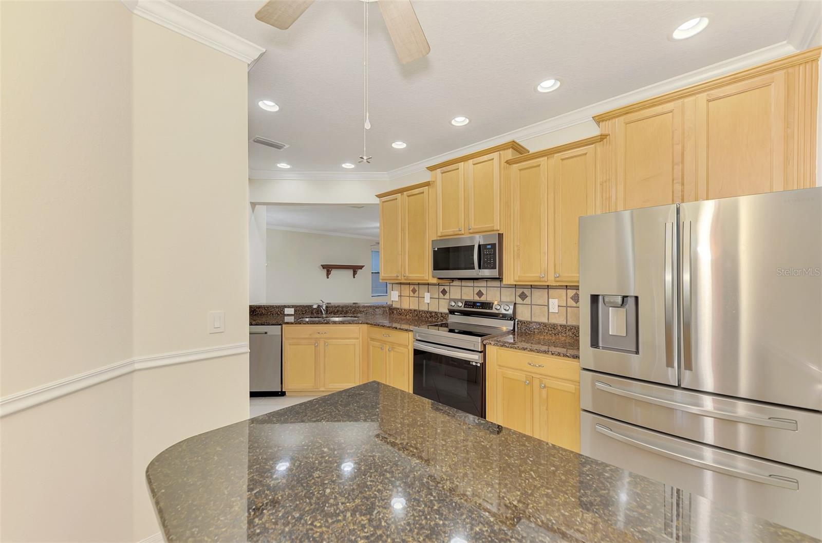 VENETIAN FALLS PH 2 - Residential