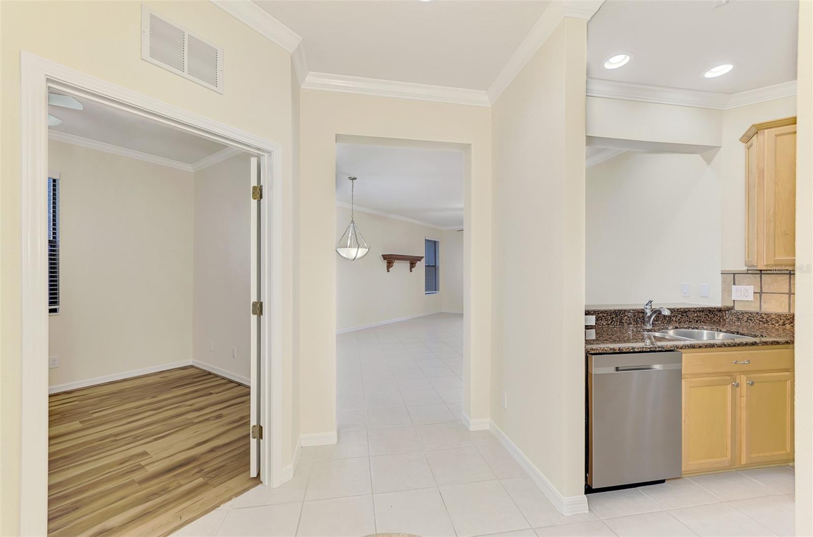 VENETIAN FALLS PH 2 - Residential