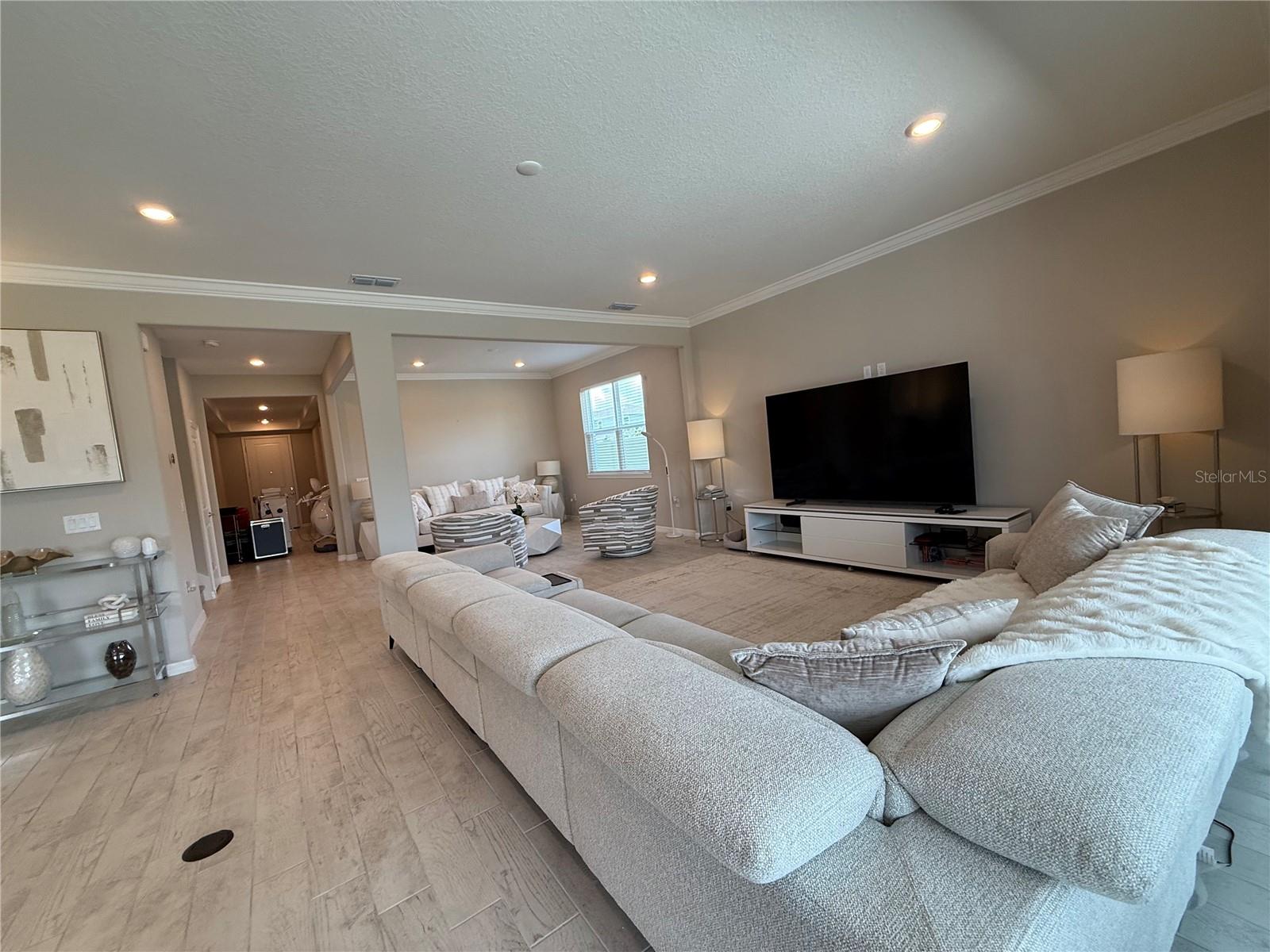 WINDING MEADOWS - Residential
