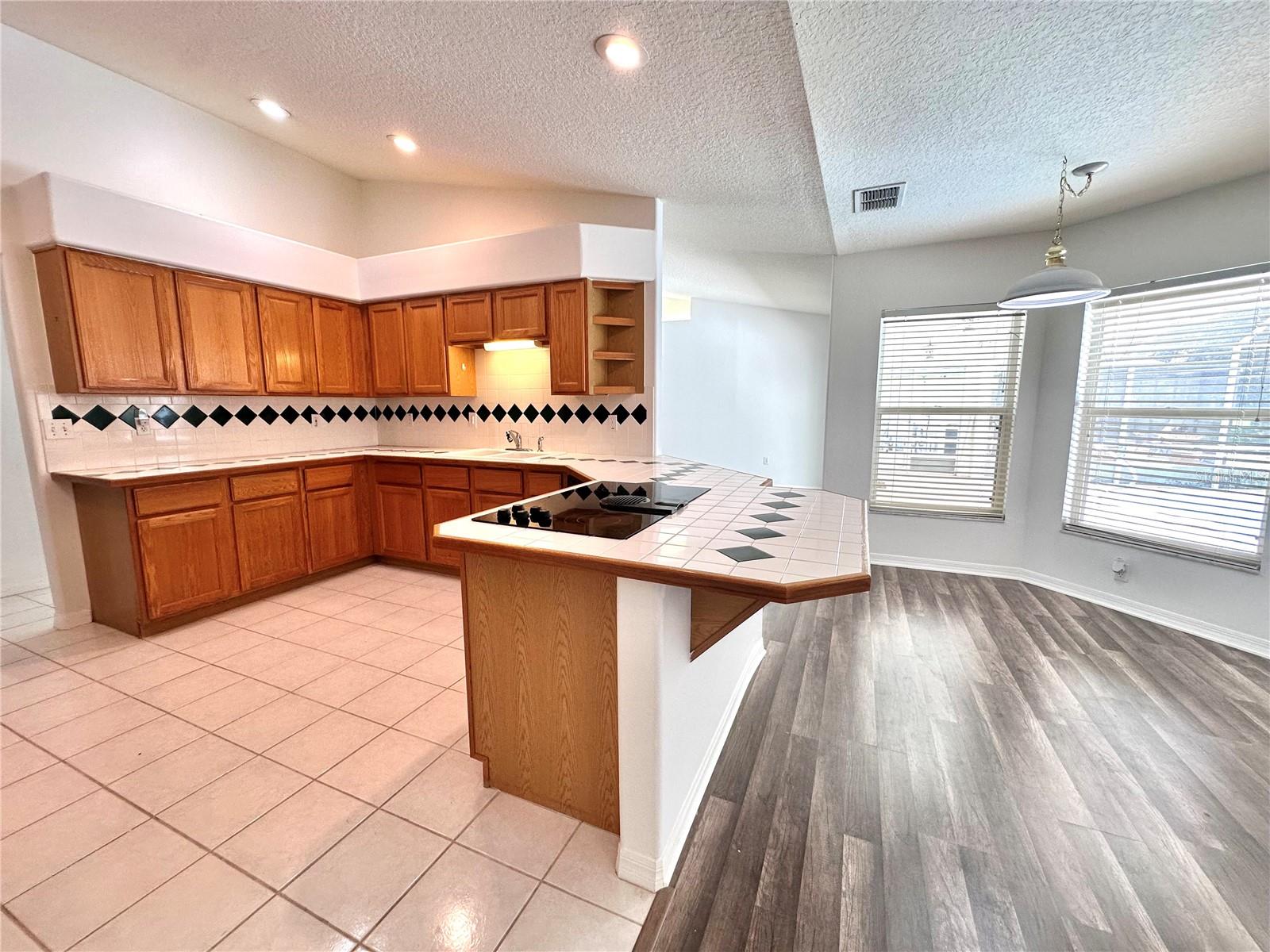 TAMPA BAY GOLF TENNIS CLUB PH 02 - Residential