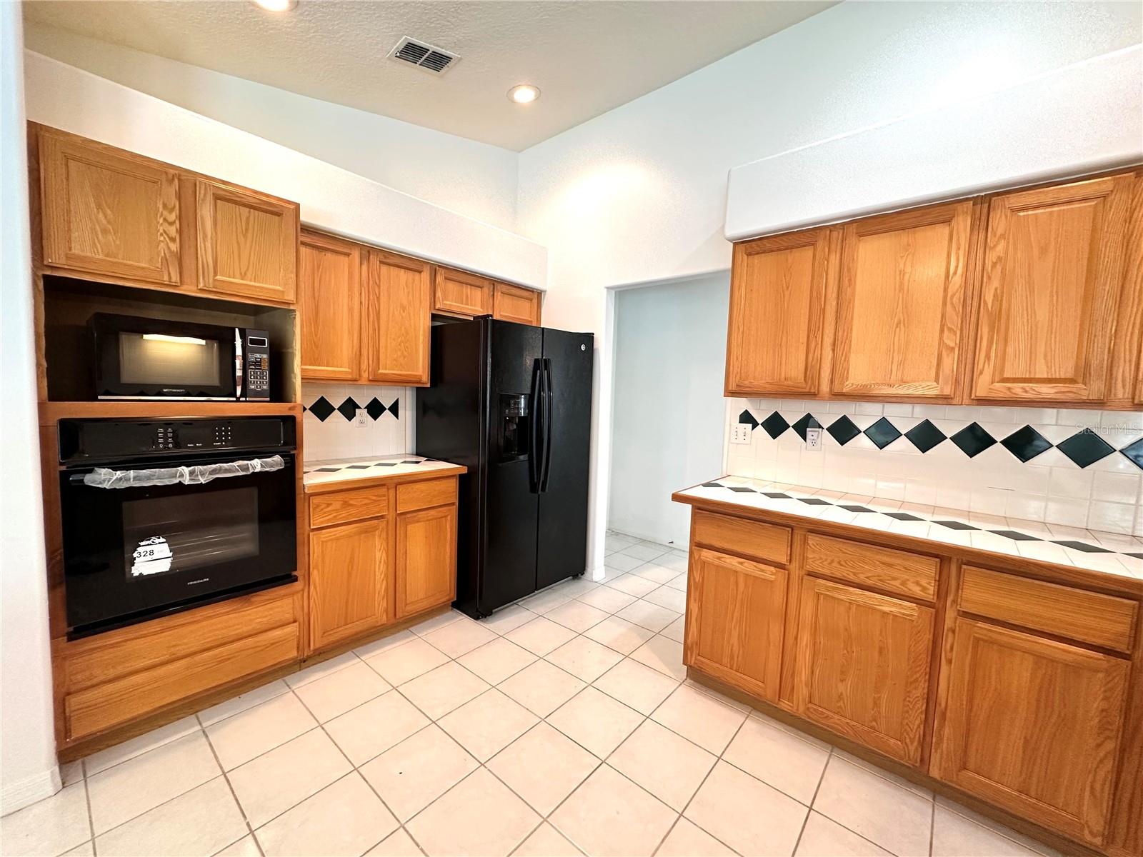 TAMPA BAY GOLF TENNIS CLUB PH 02 - Residential