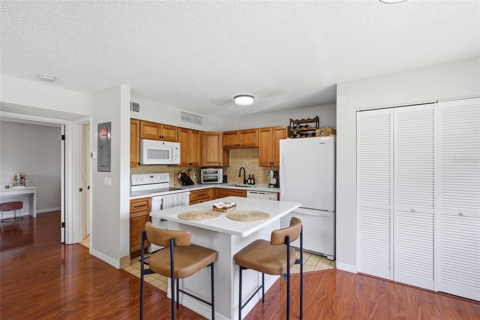 LAKEWOOD PARK A CONDO - Residential