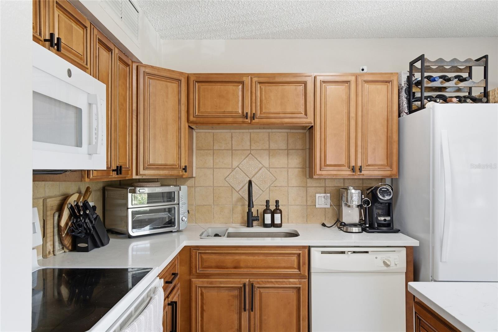 LAKEWOOD PARK A CONDO - Residential