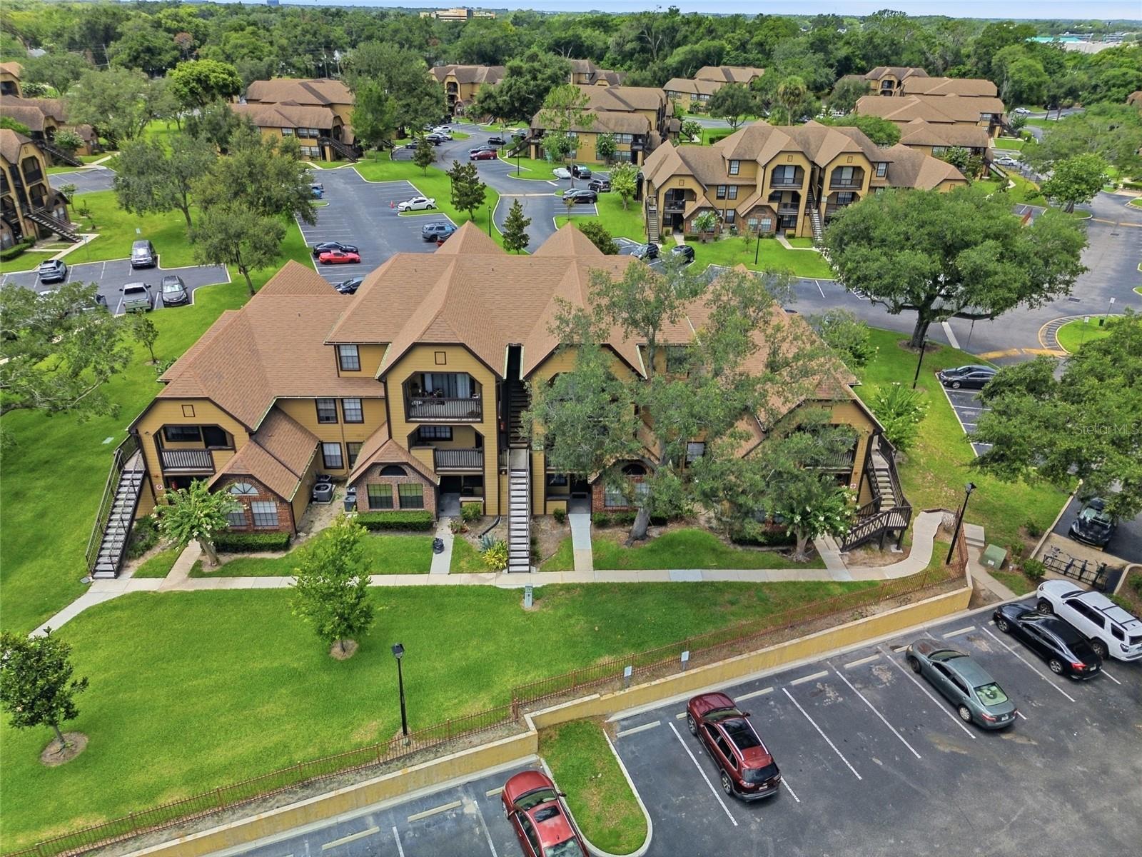 LAKEWOOD PARK A CONDO - Residential