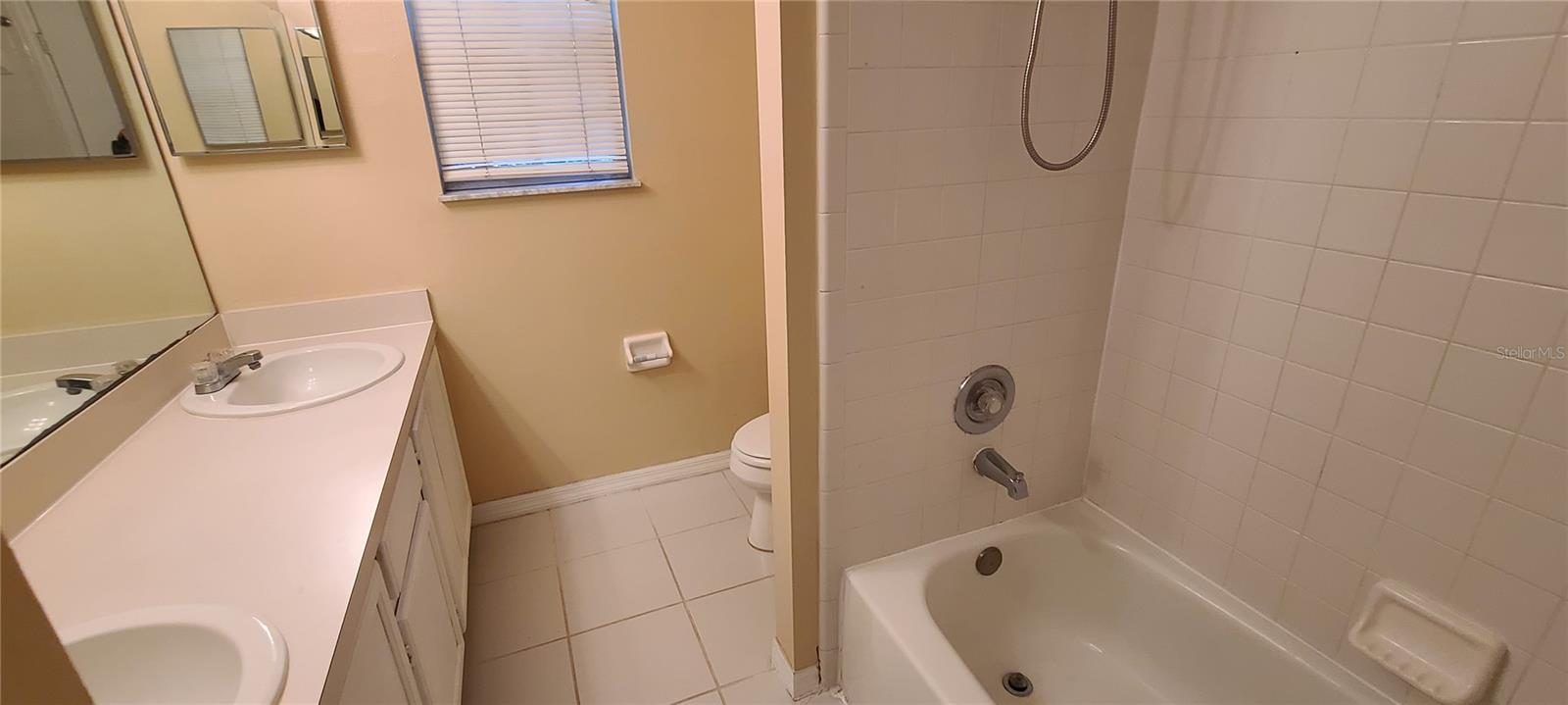BAY POINTE PH 1 - Residential Lease