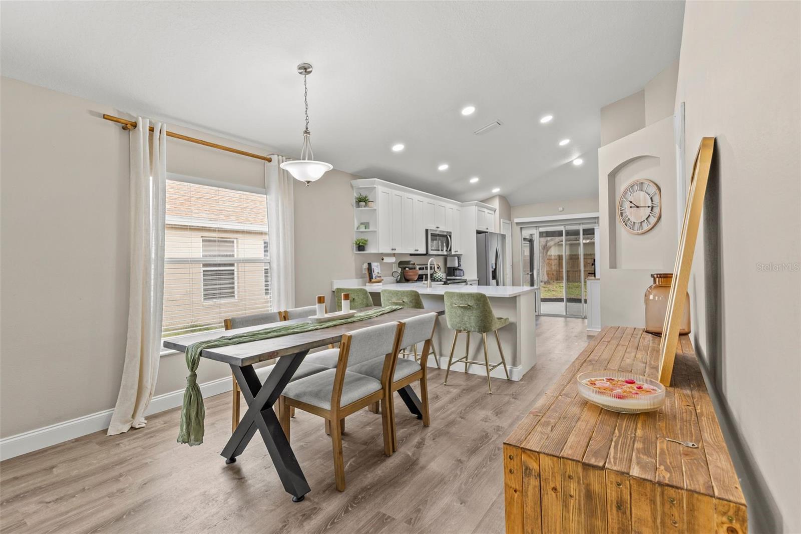 LAKESIDE TR A1 - Residential