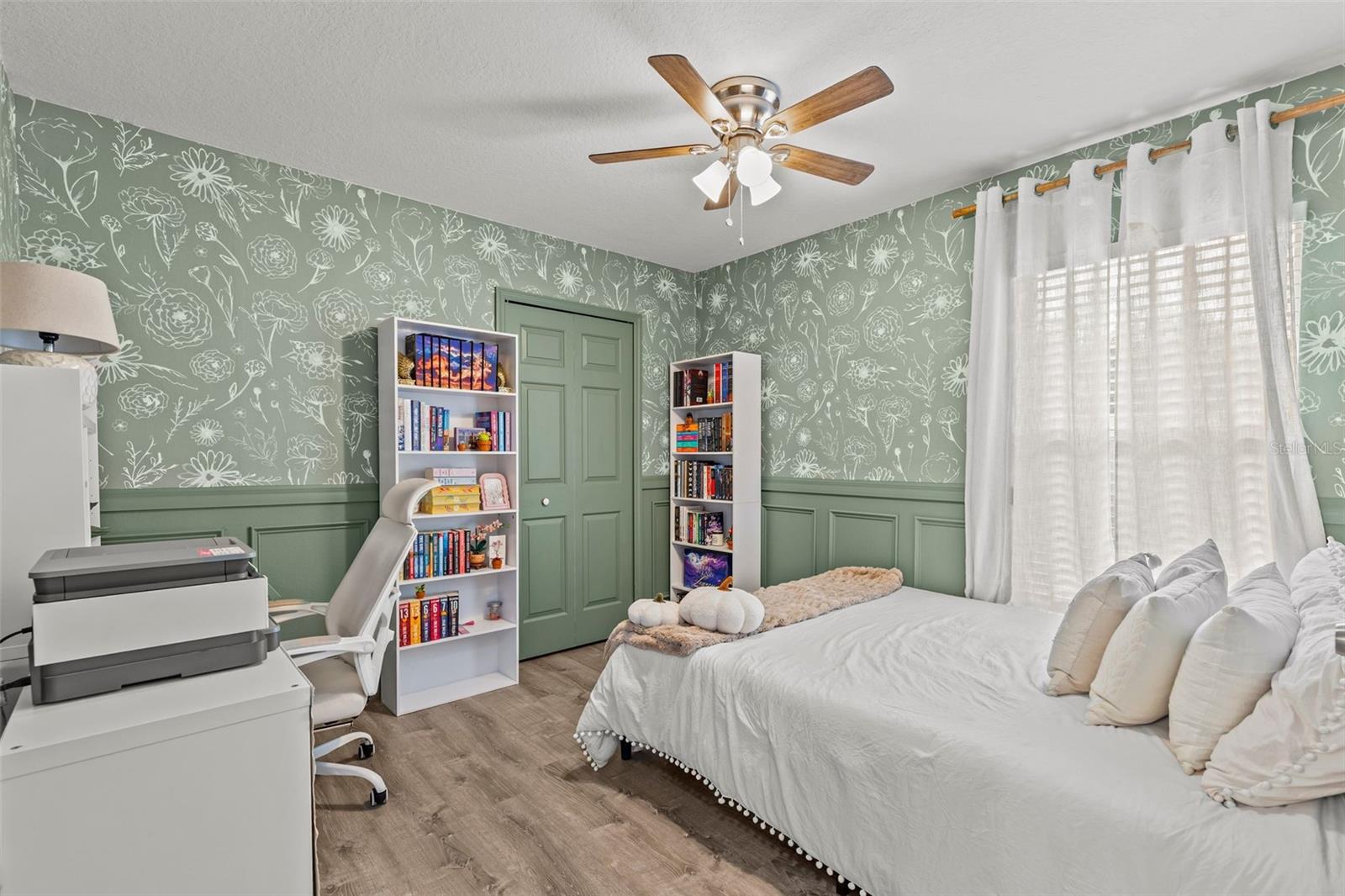 LAKESIDE TR A1 - Residential