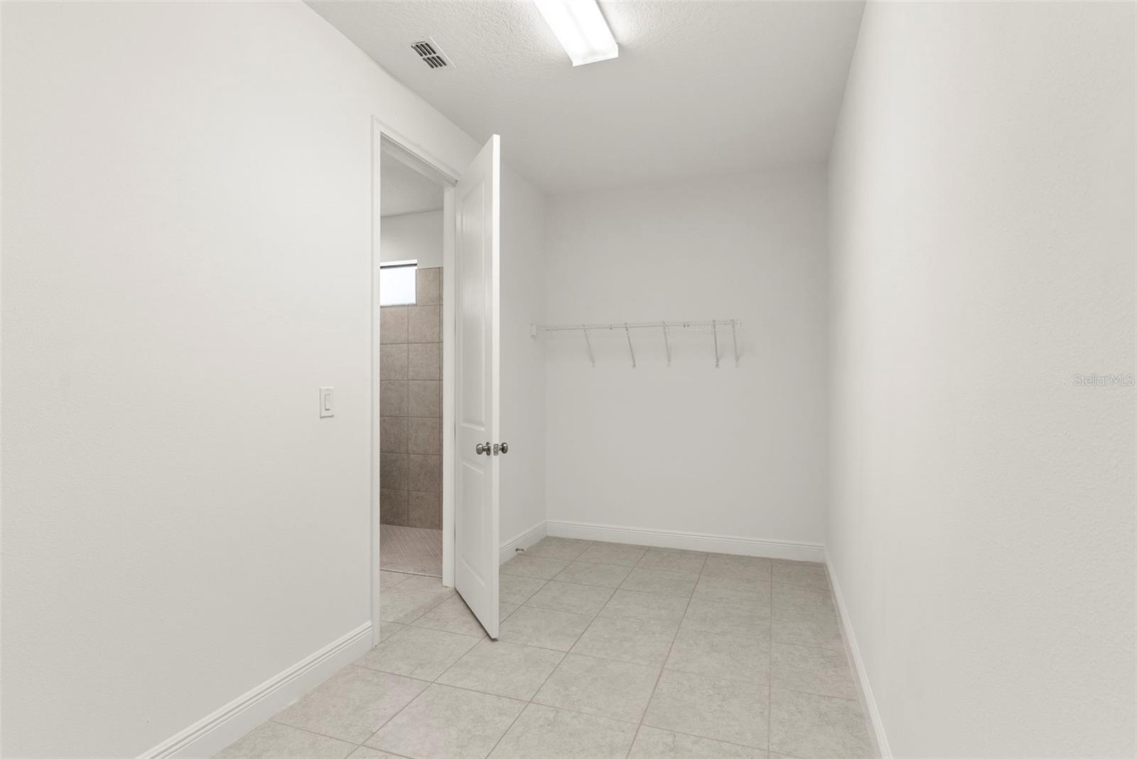 LA PALOMA VILLAGE PH 3B UN 2 - Residential