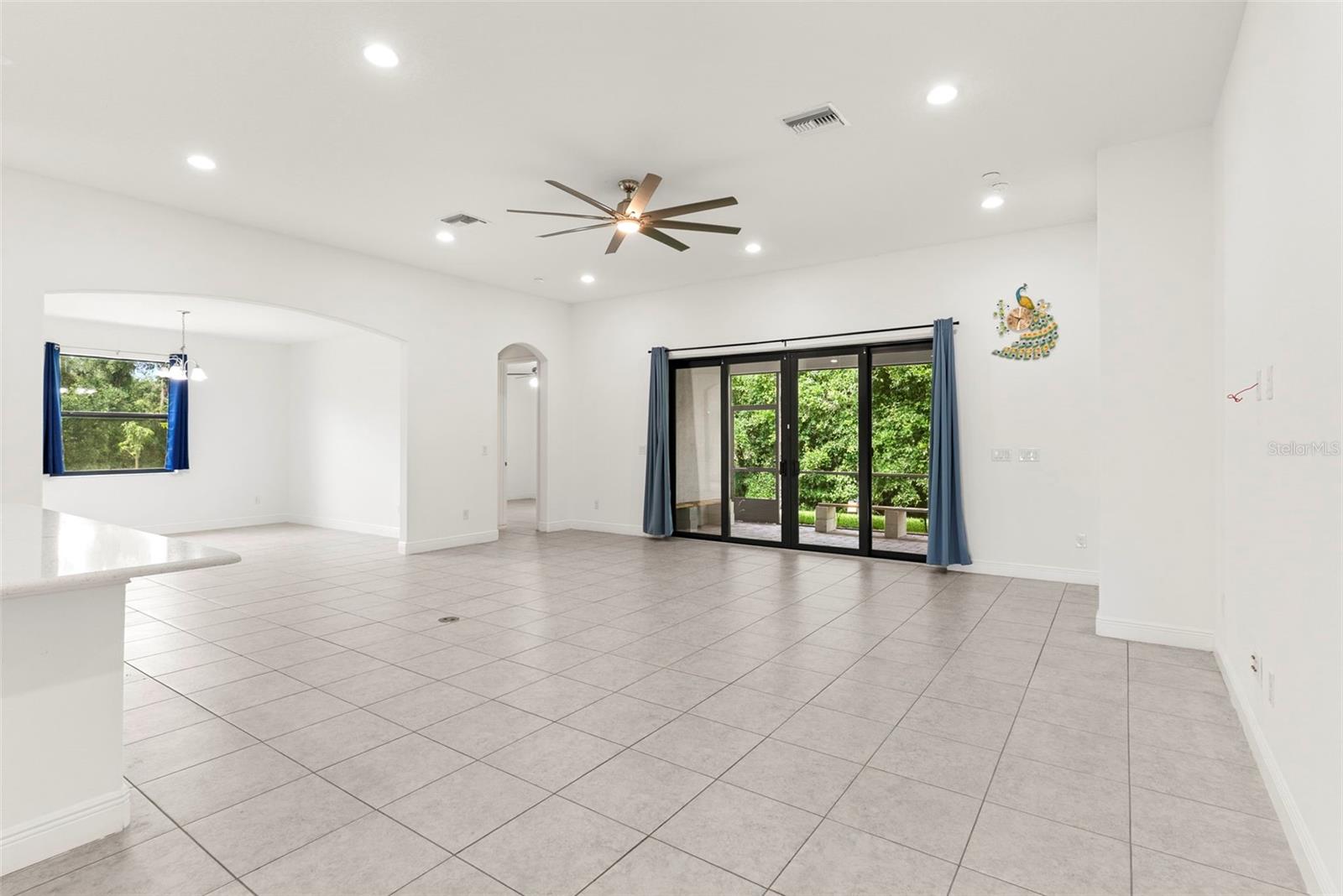 LA PALOMA VILLAGE PH 3B UN 2 - Residential