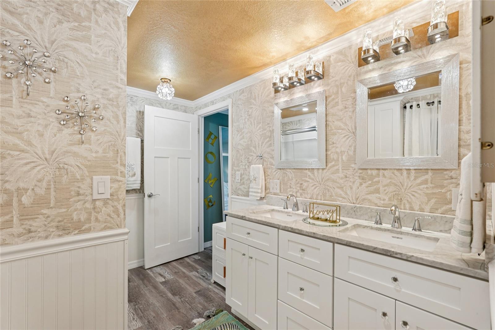 KINGS GATE CLUB MHP - Residential