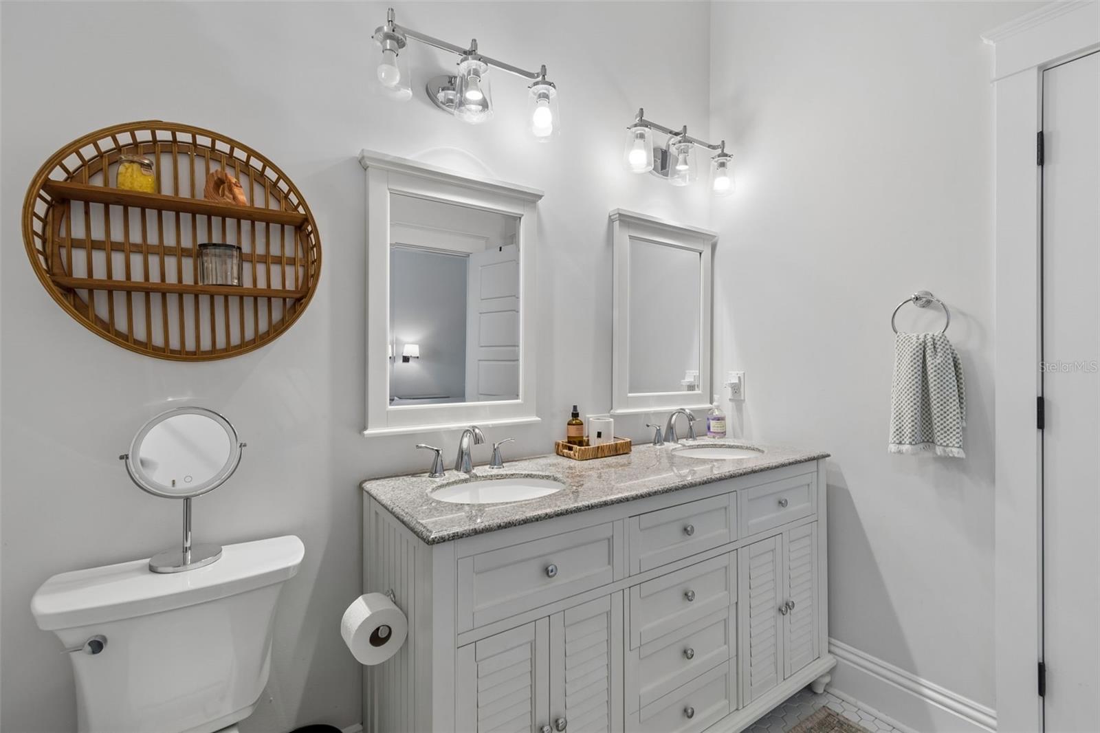 4GL | MEADOWBROOK - Residential