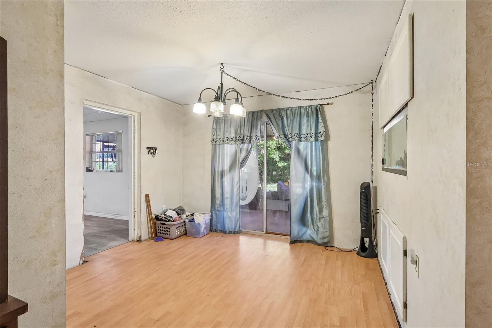 LEESBURG EDGEWATER HEIGHTS - Residential