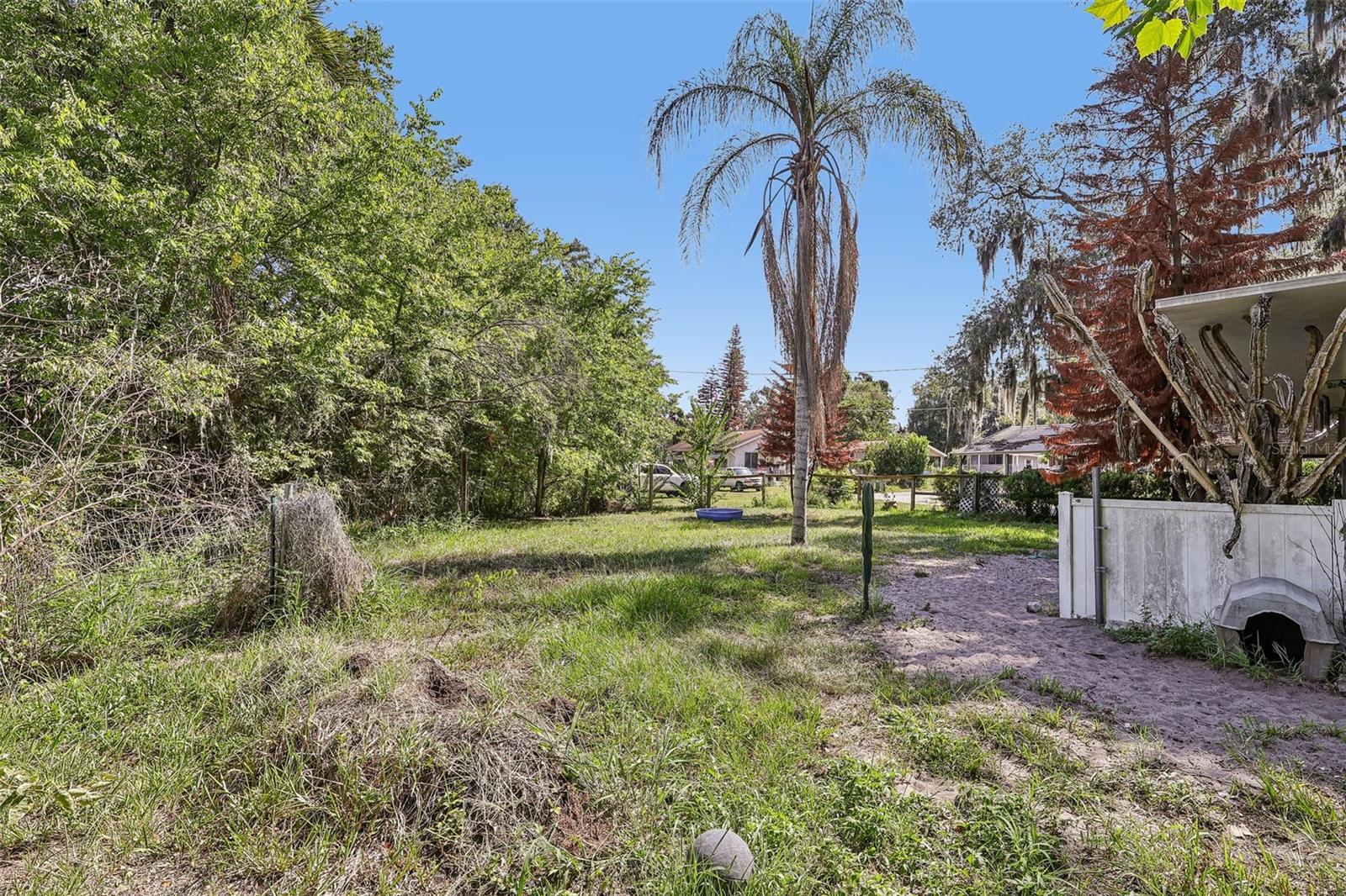 LEESBURG EDGEWATER HEIGHTS - Residential
