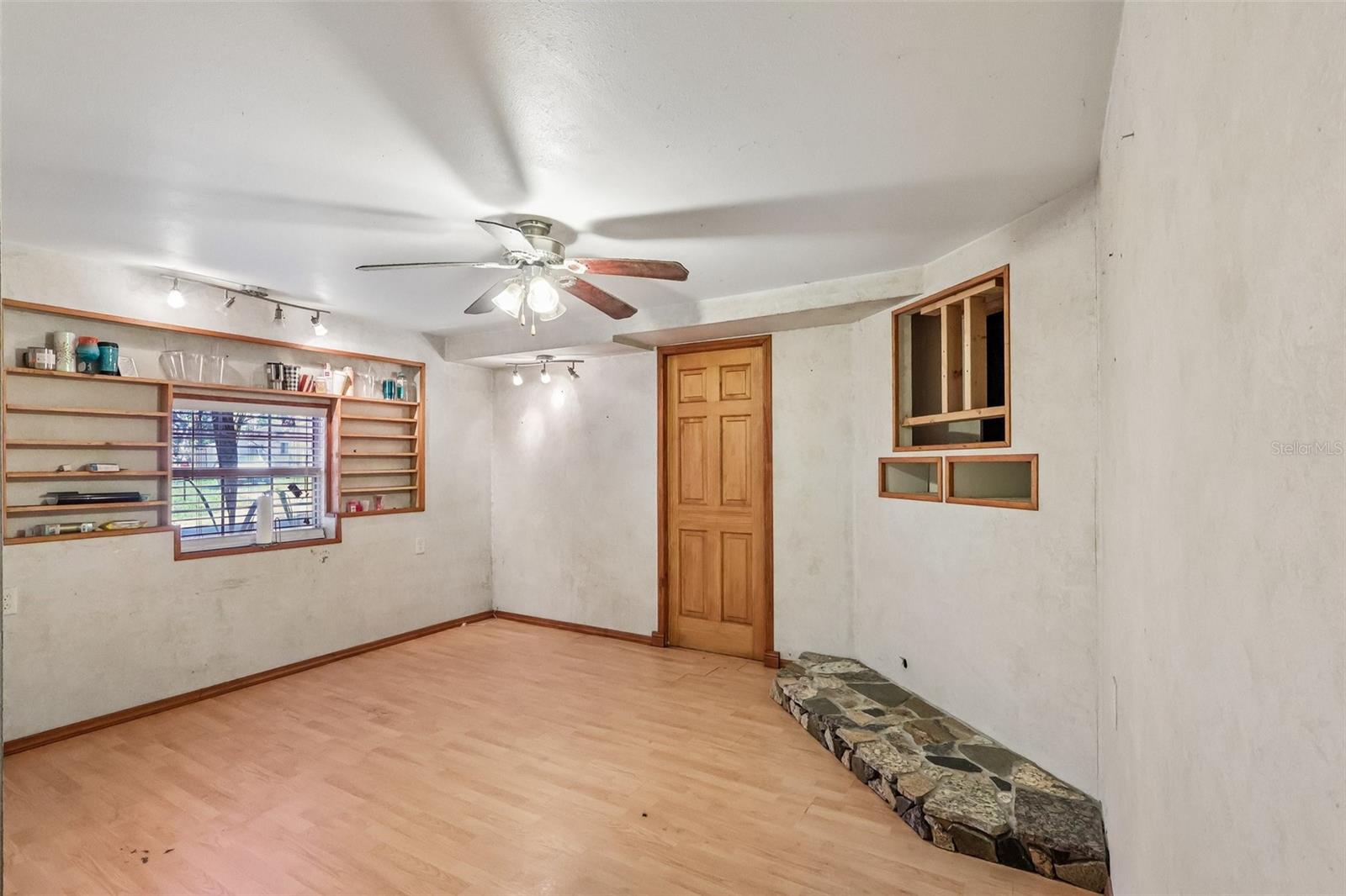 LEESBURG EDGEWATER HEIGHTS - Residential