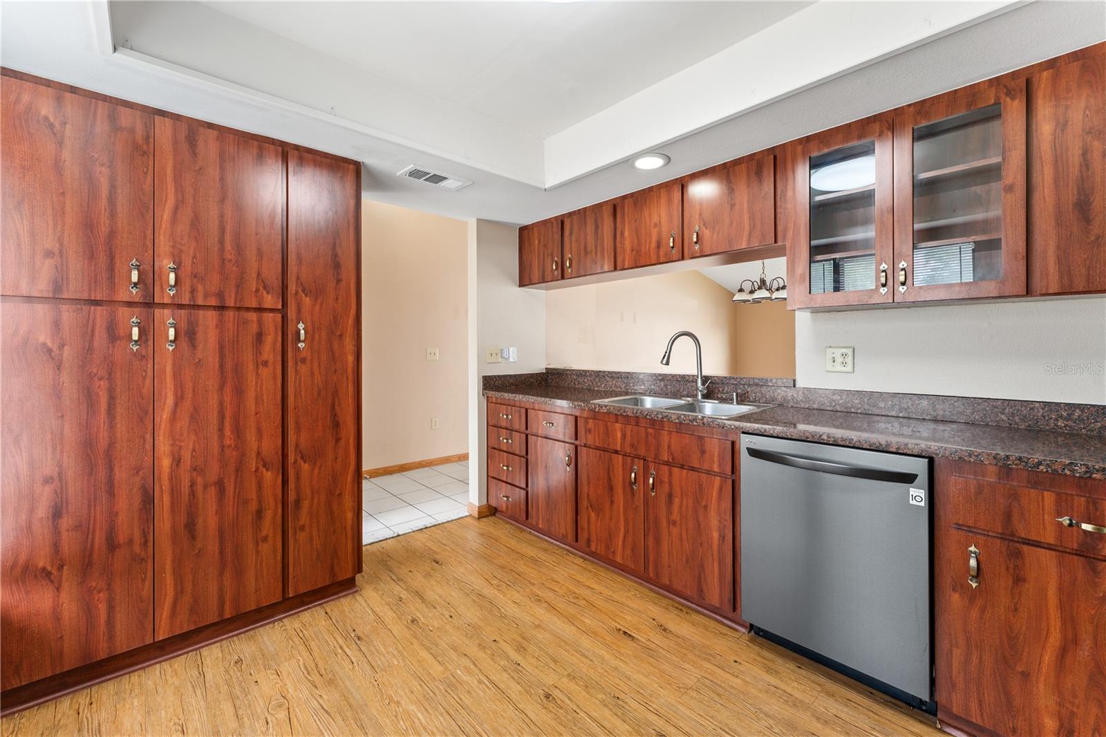 SHEFFIELD VILLAGE AT BAYSIDE MEADOWS - Residential