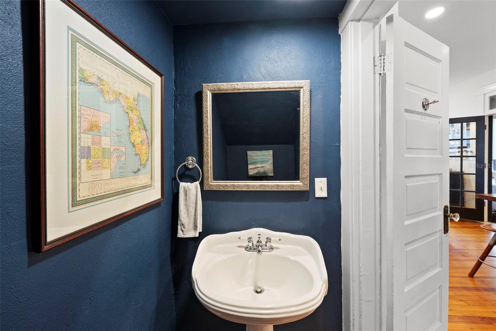 SUWANEE HEIGHTS - Residential