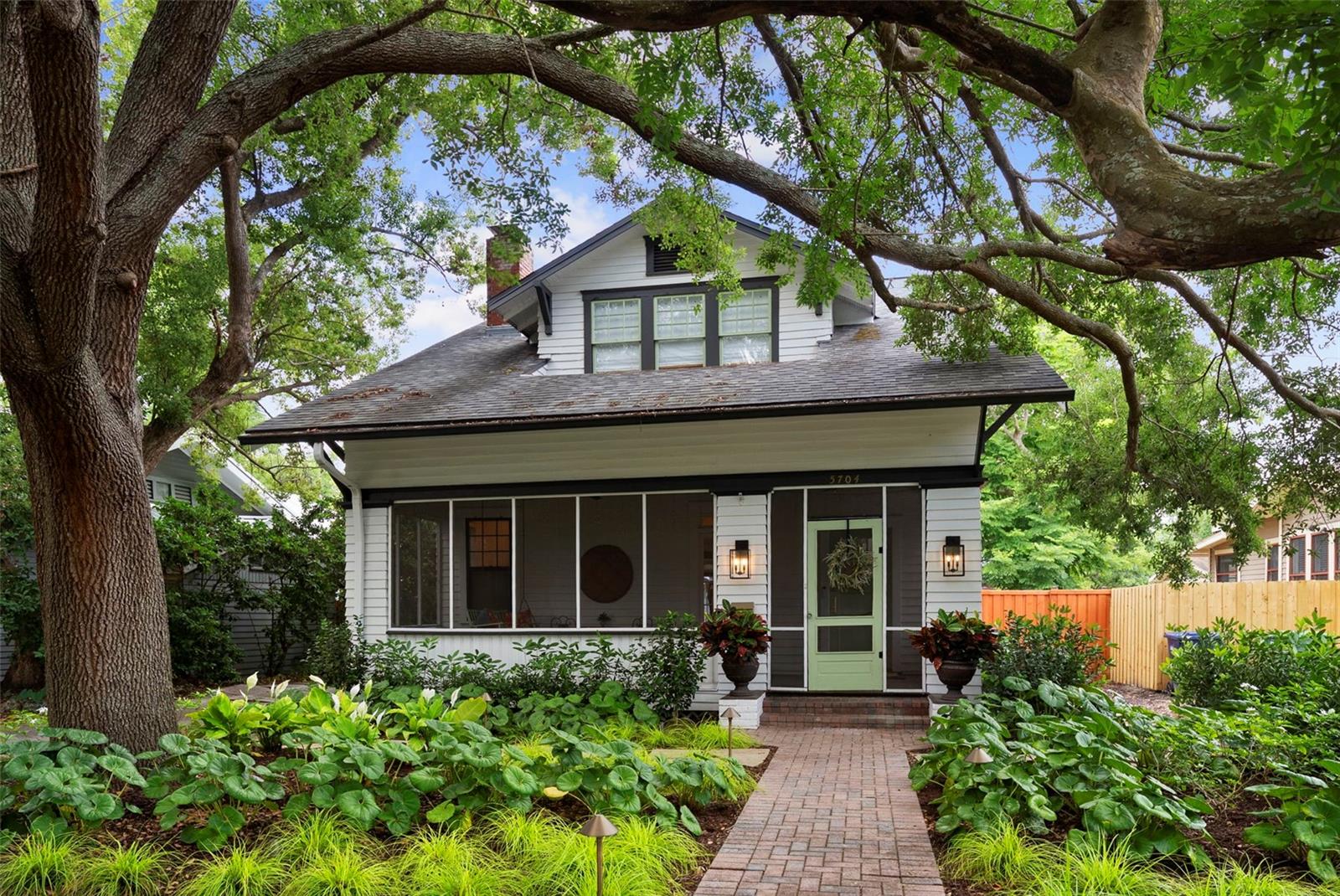 SUWANEE HEIGHTS - Residential