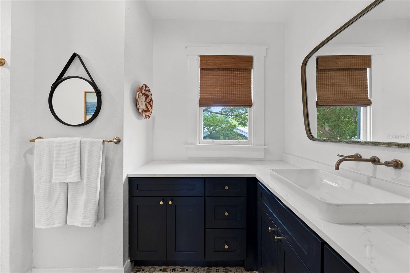 SUWANEE HEIGHTS - Residential