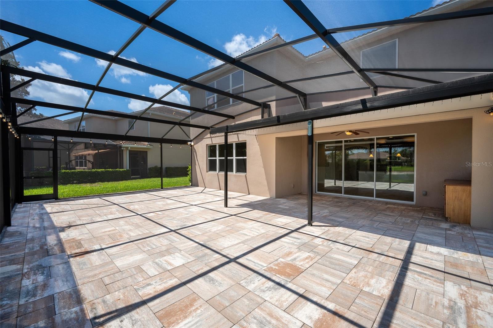 VILLAGEWALK/LK NONAD - Residential