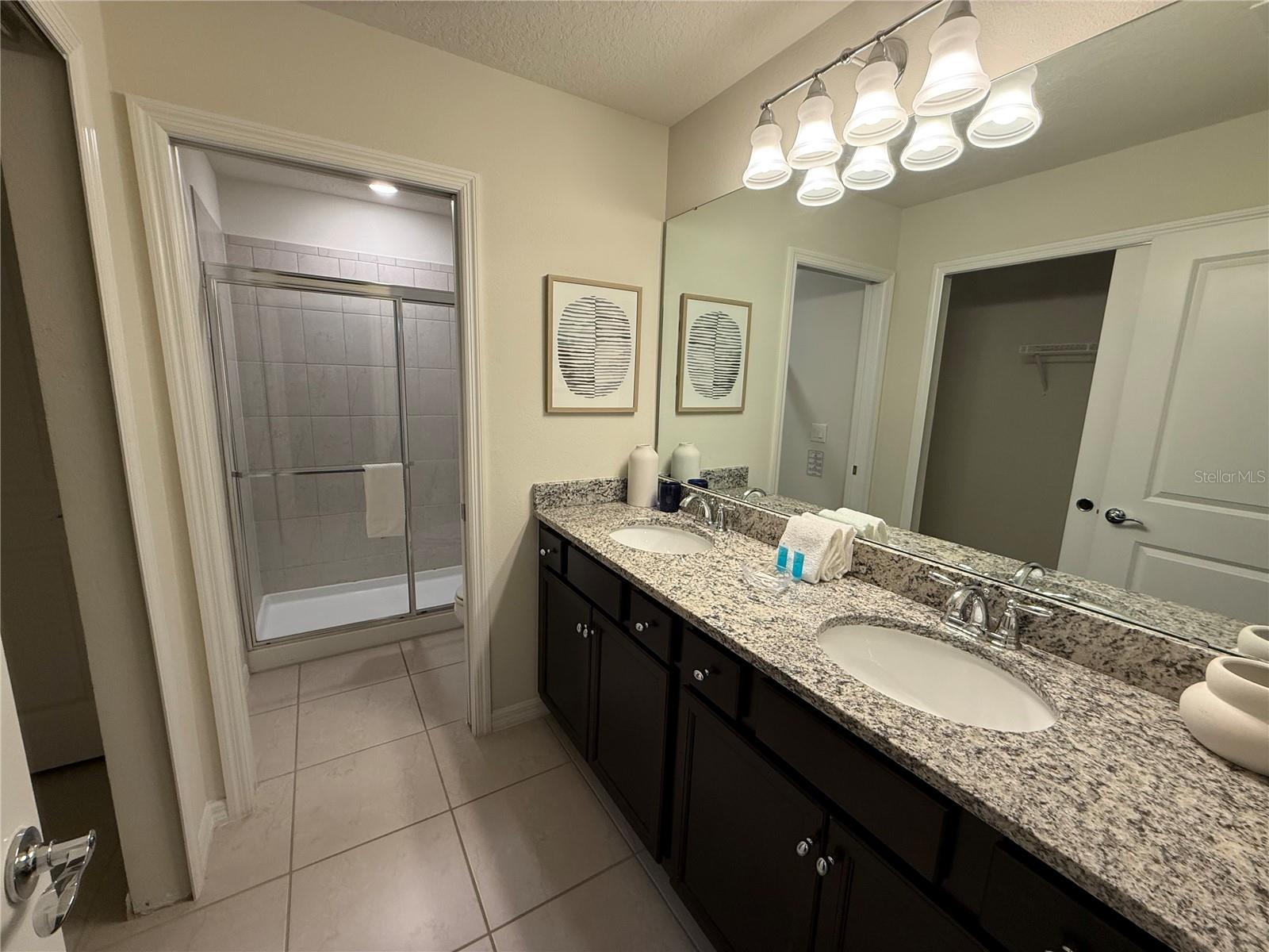 WINDSOR ISLAND RESORT - Residential