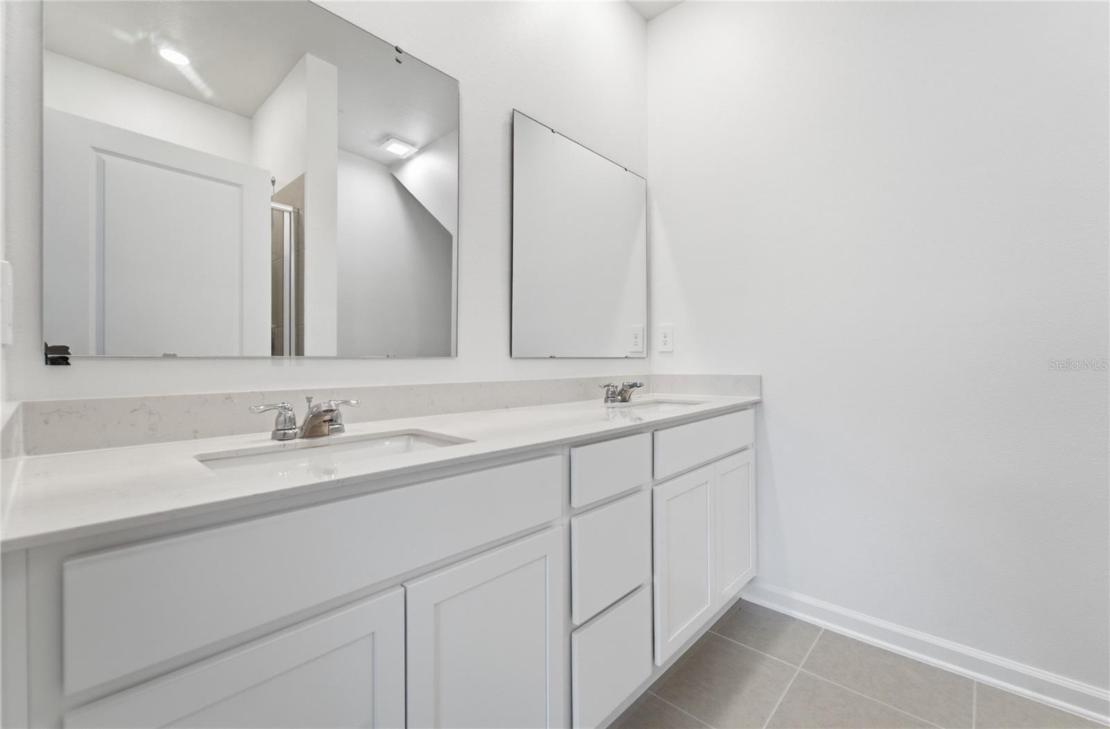 BRONSON'S RDG - Residential Lease