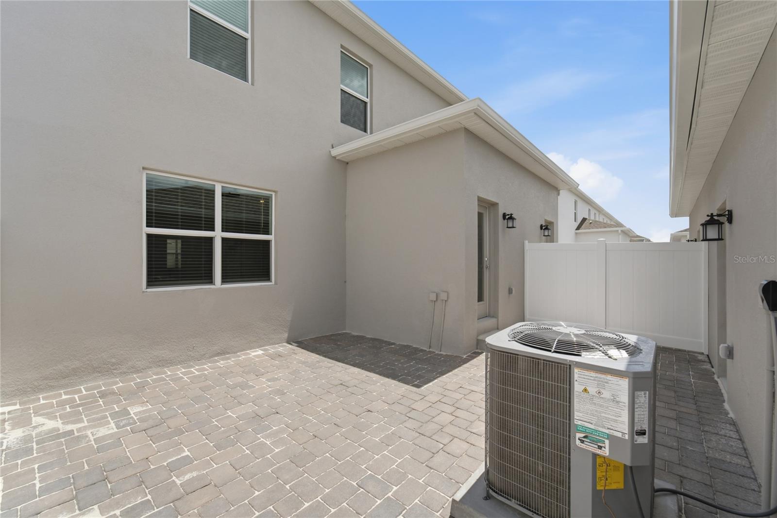 BRONSON'S RDG - Residential Lease