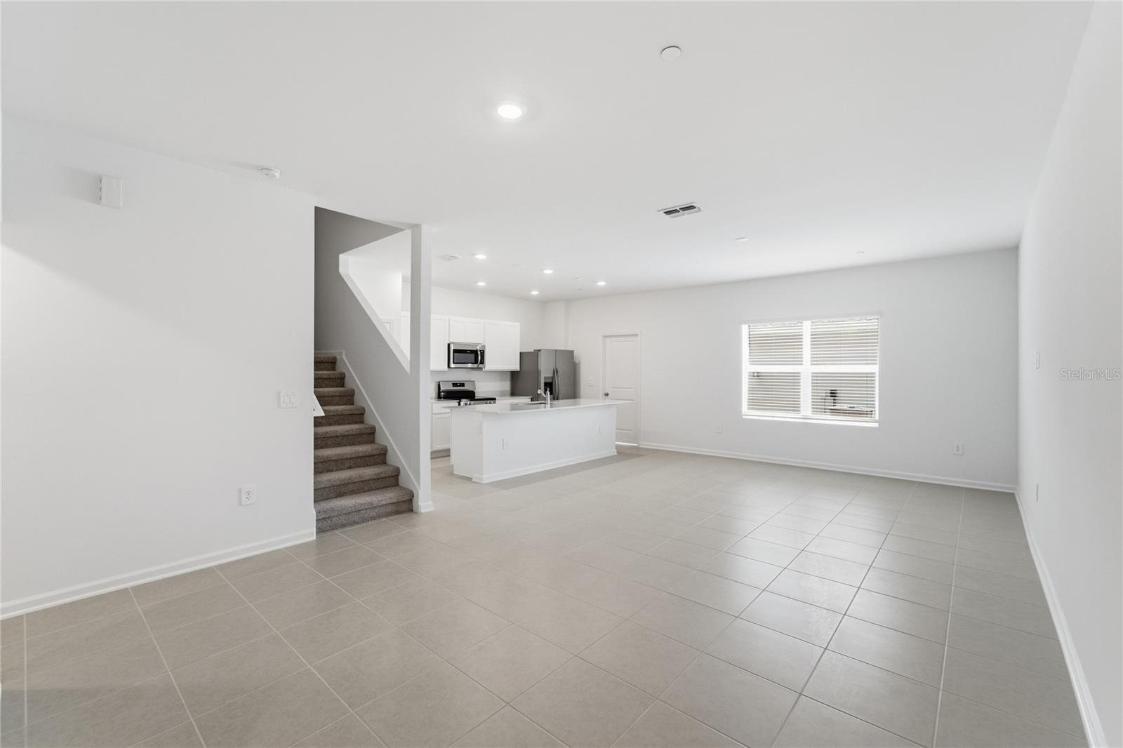 BRONSON'S RDG - Residential Lease