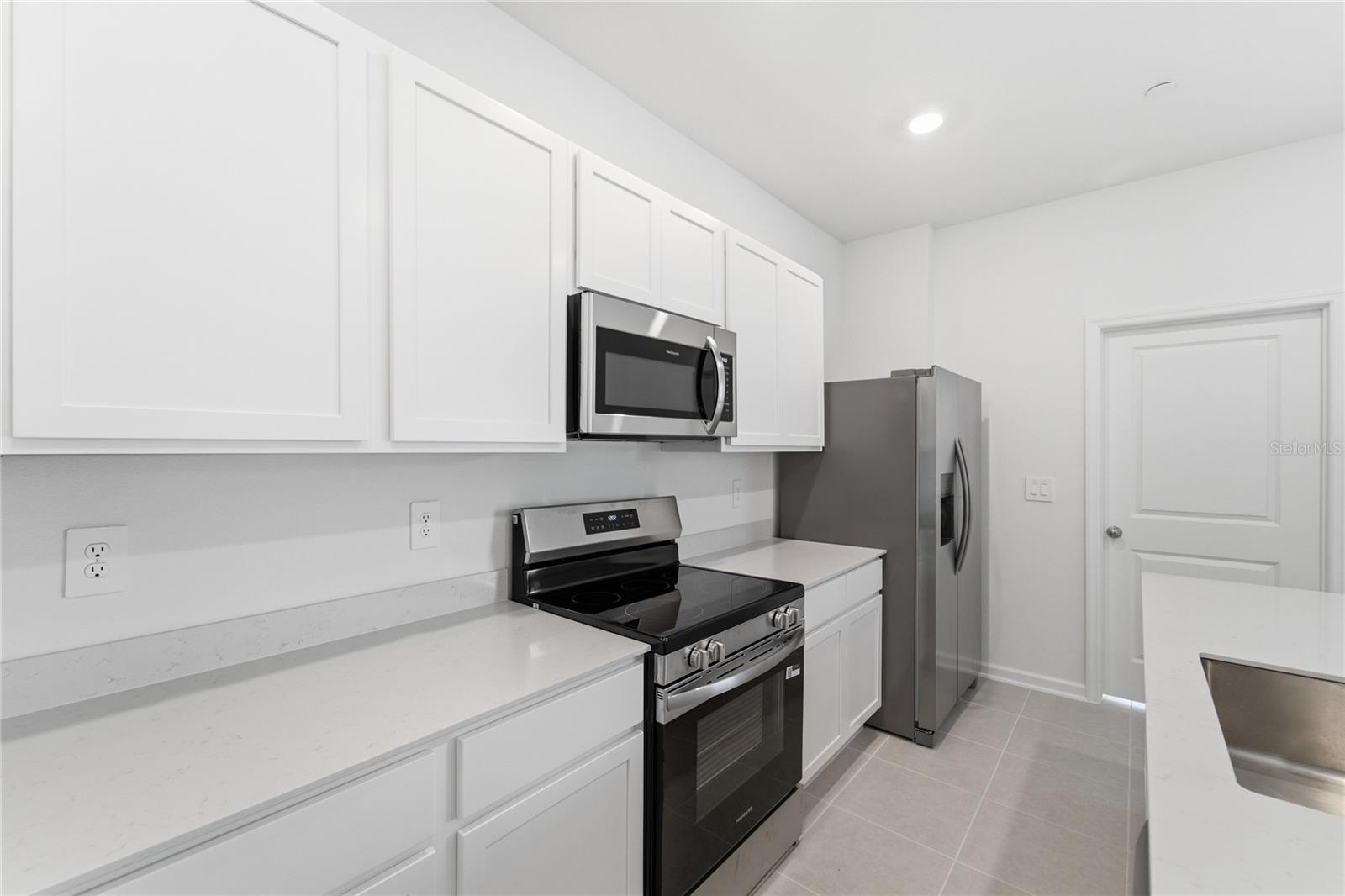 BRONSON'S RDG - Residential Lease