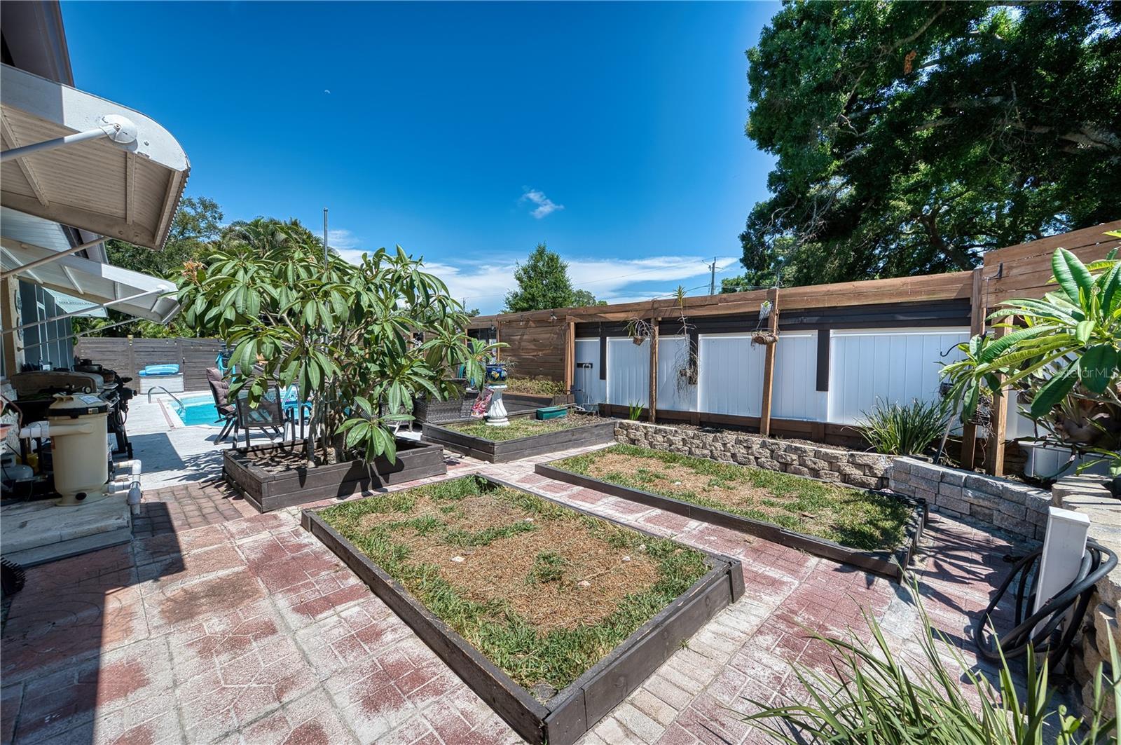 SARASOTA SPGS - Residential