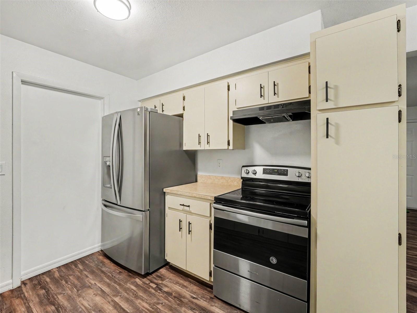 HOMESTEADTHE PH 02 - Residential